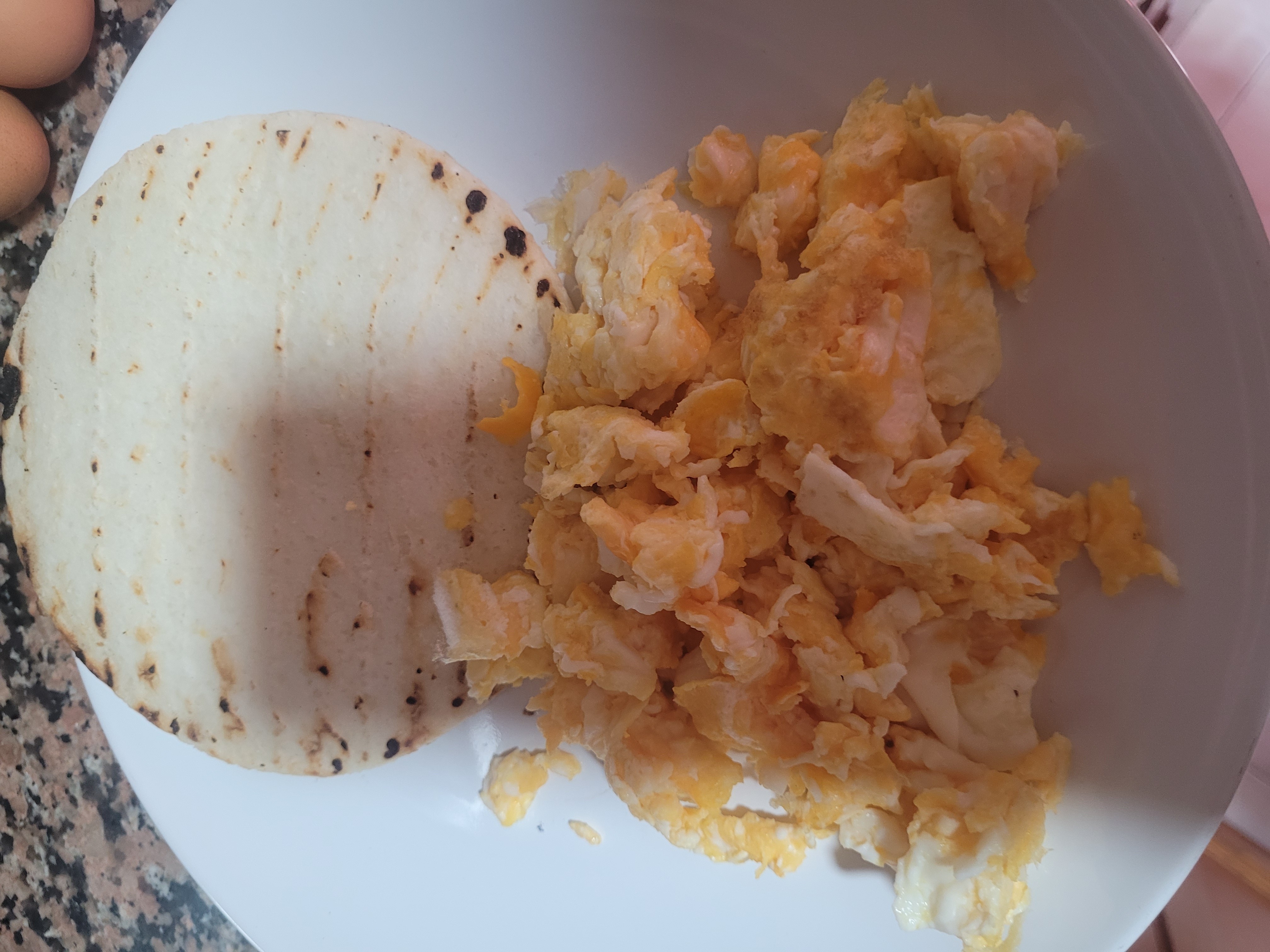 Huevos con tortilla