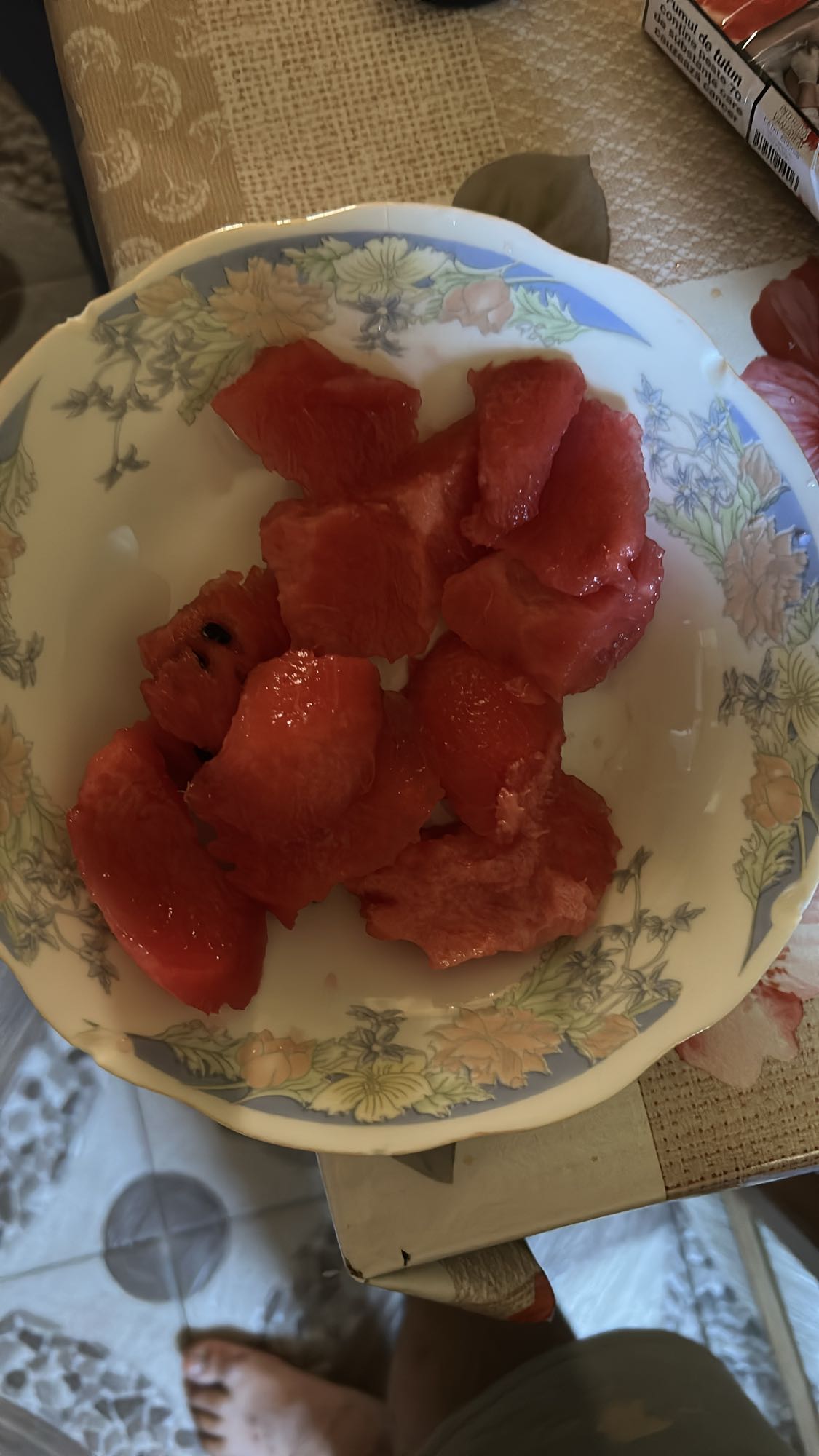 Bucăți de pepene roșu