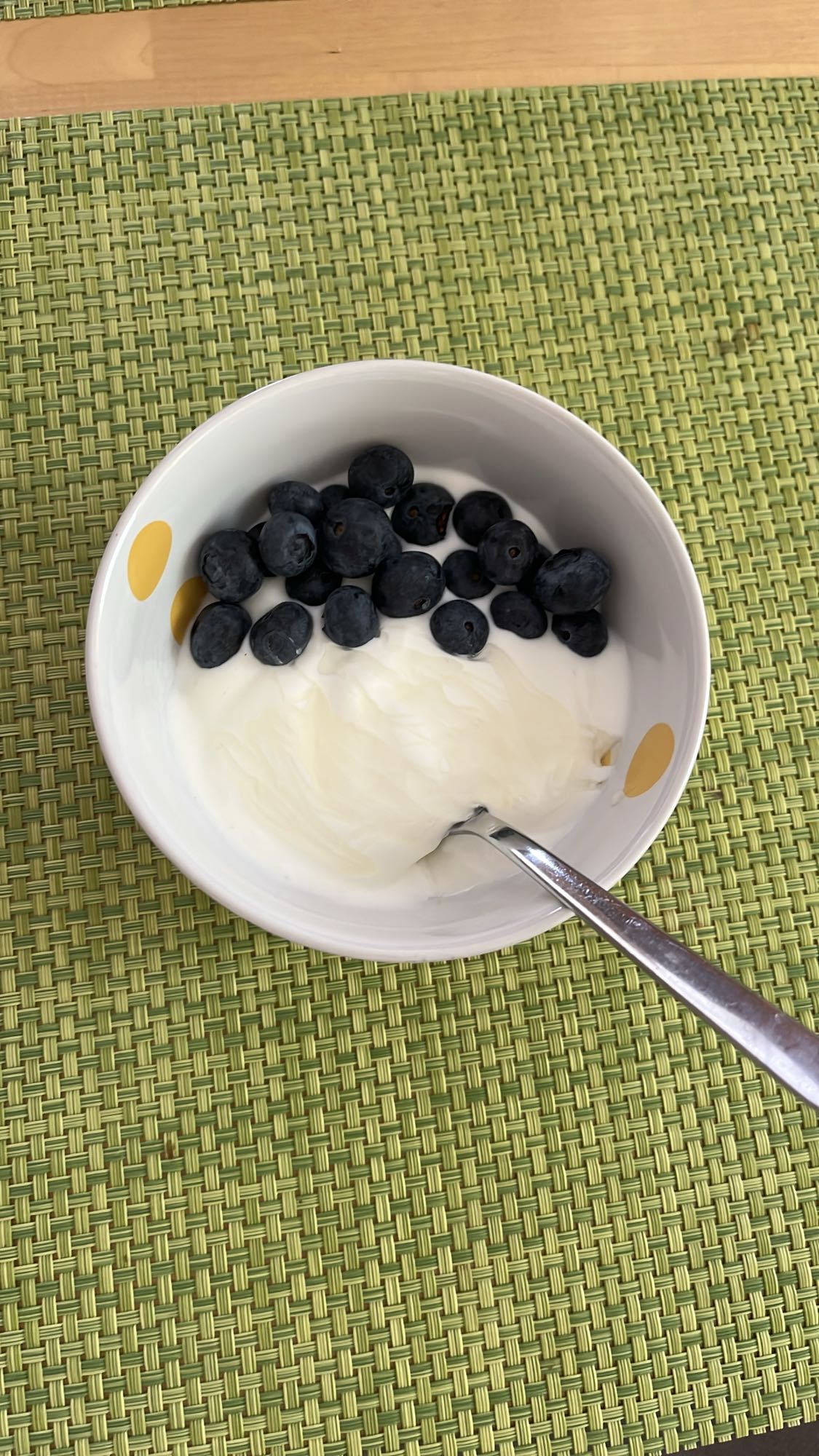 yogur con arándanos