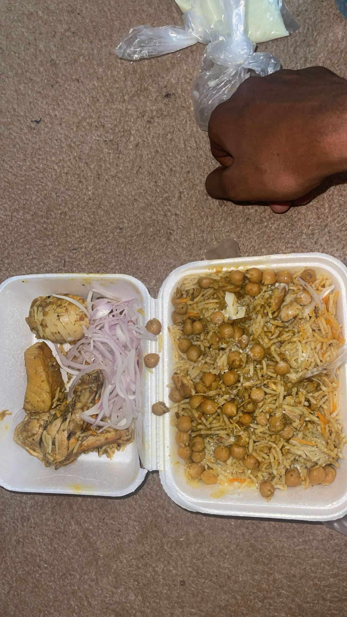 Chicken rice with chickpeas