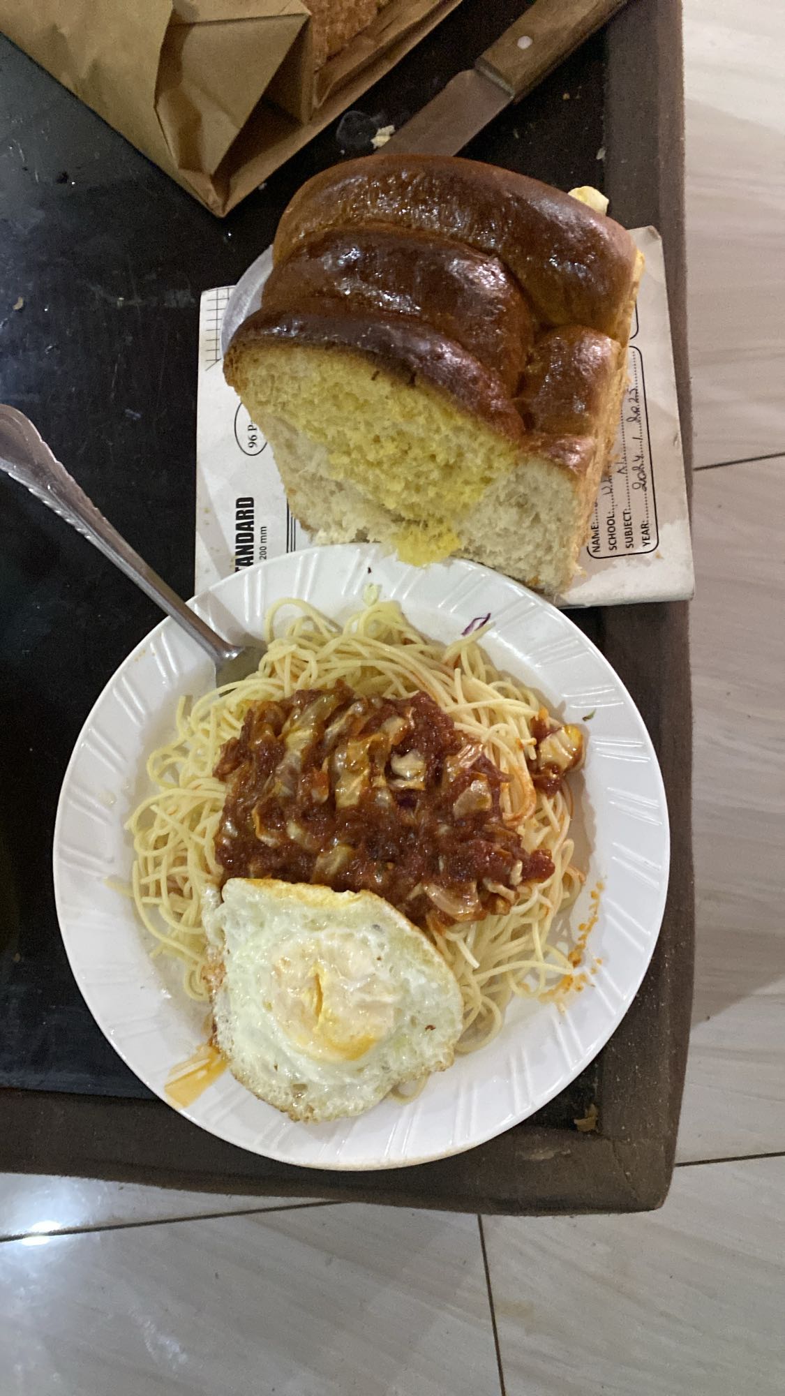 Spaghetti with Egg & Bread