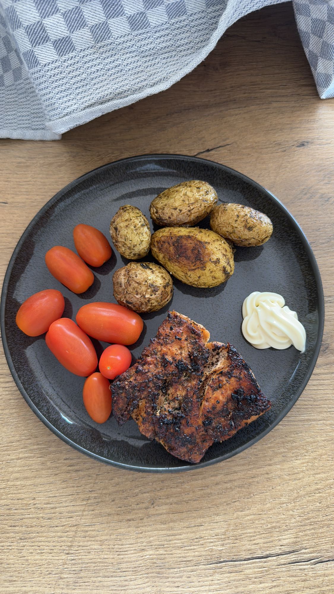 Gegrillter Lachs Teller