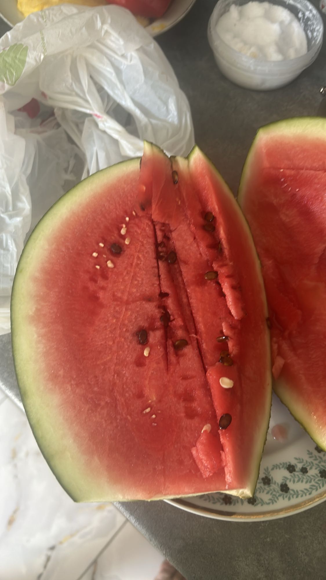 Felie de pepene roșu