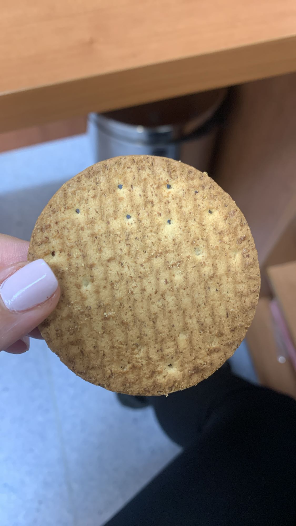 plain tea biscuit