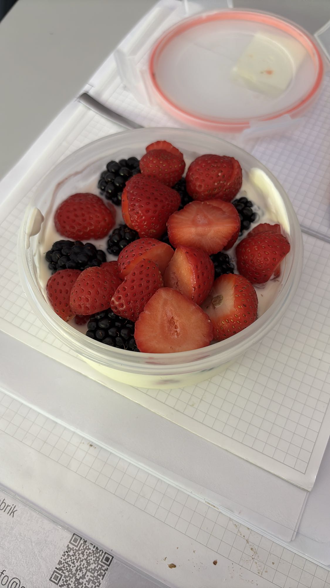 Joghurt mit Beeren