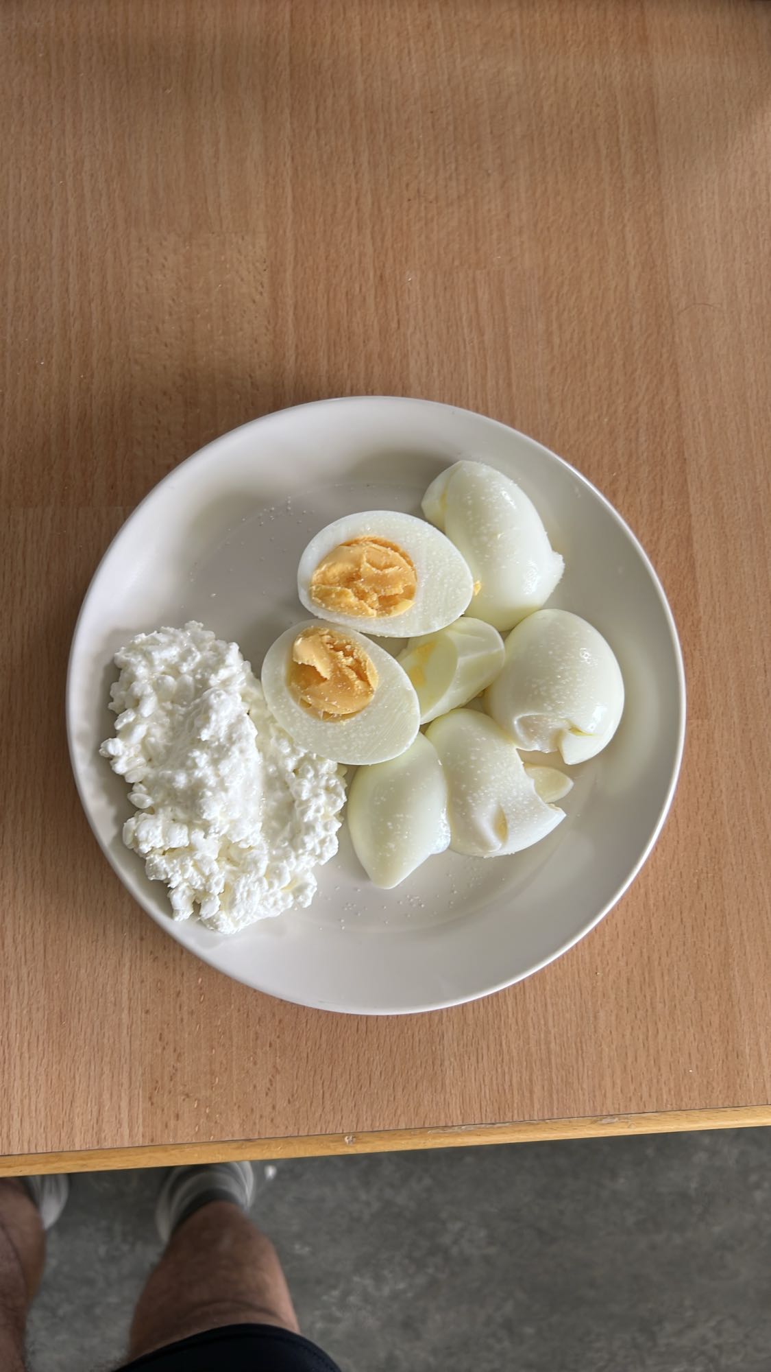 Ägg och keso-tallrik