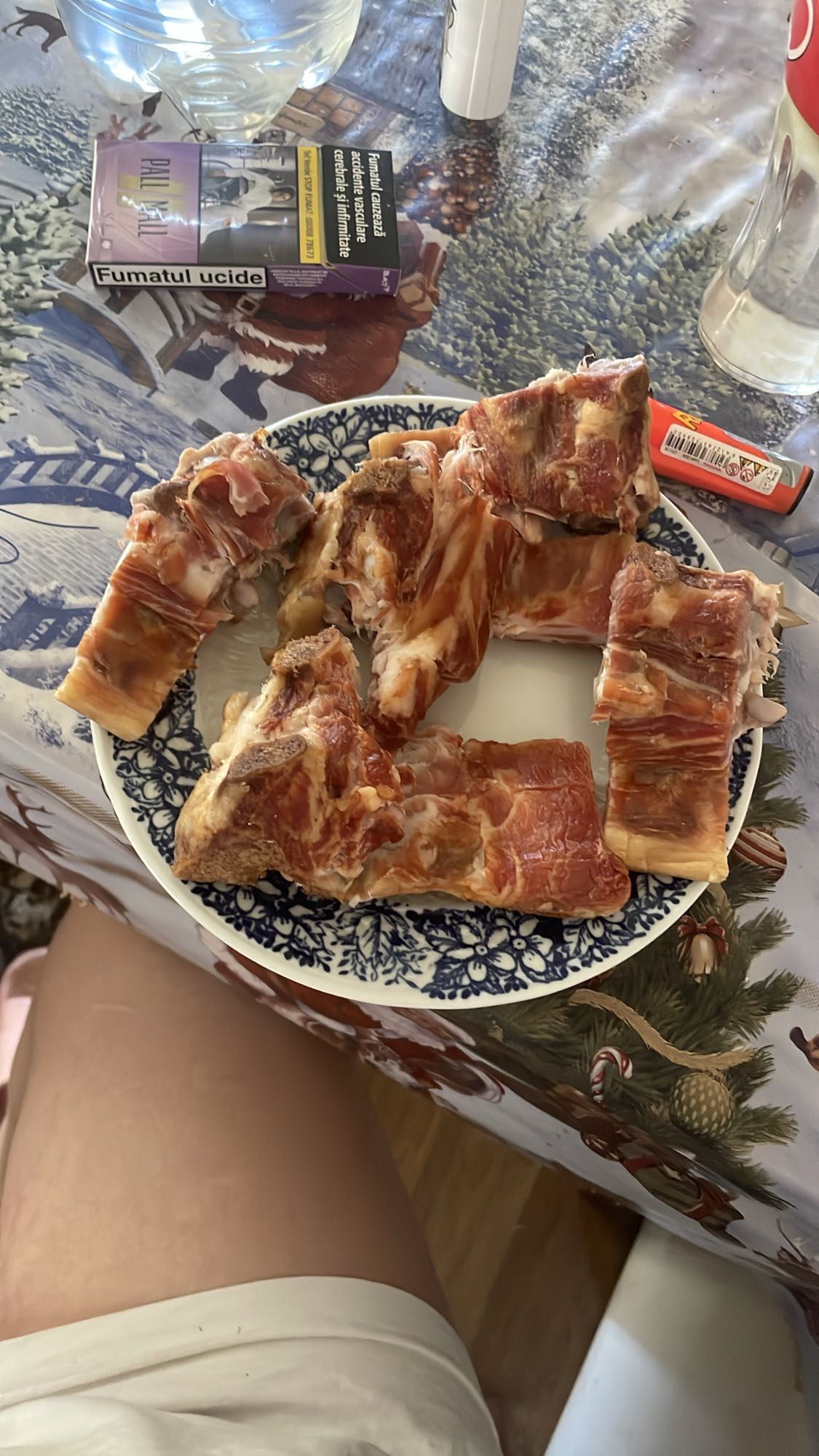 Coaste afumate fără os și grăsime