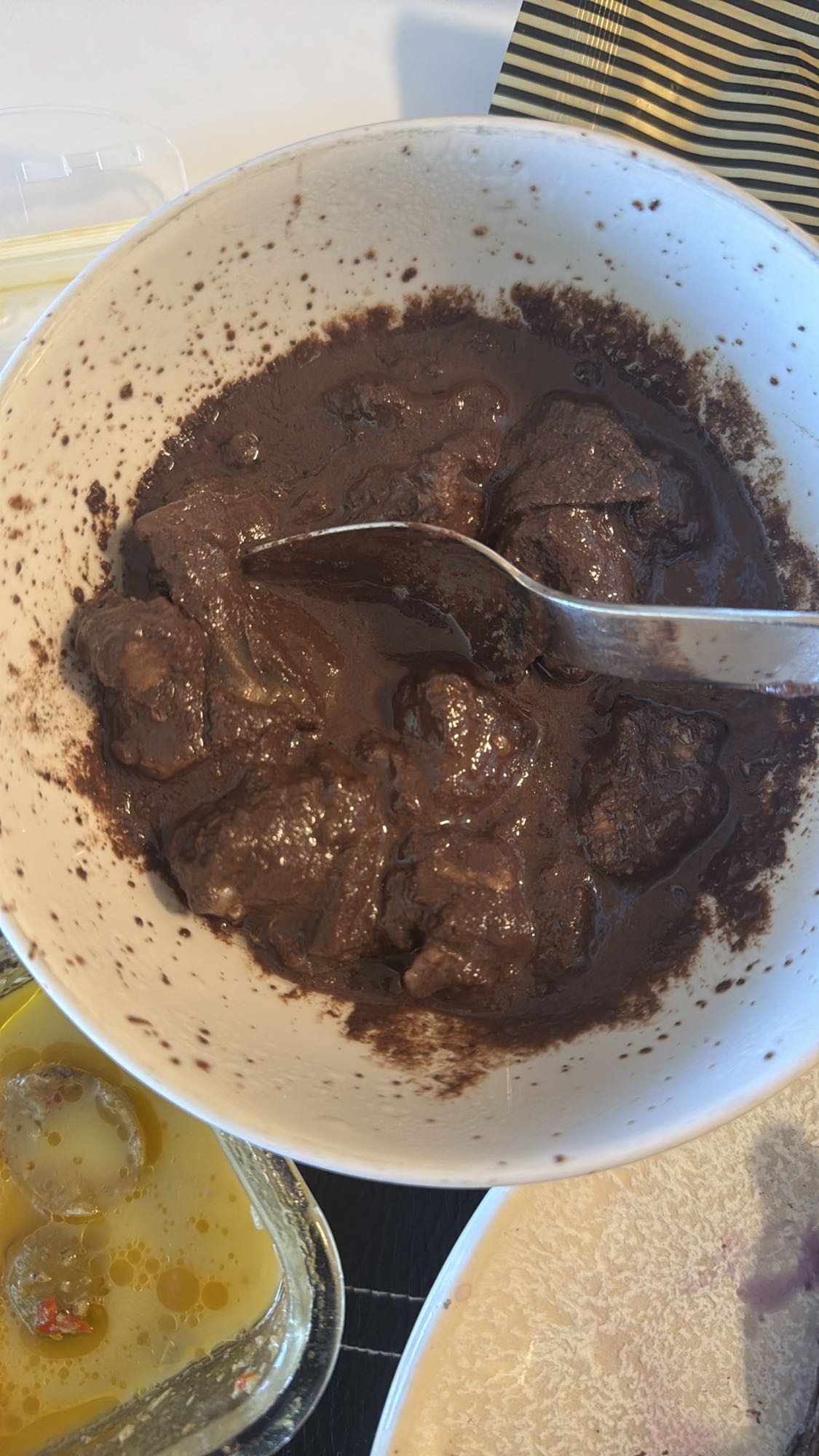 köttgryta med chokladsås