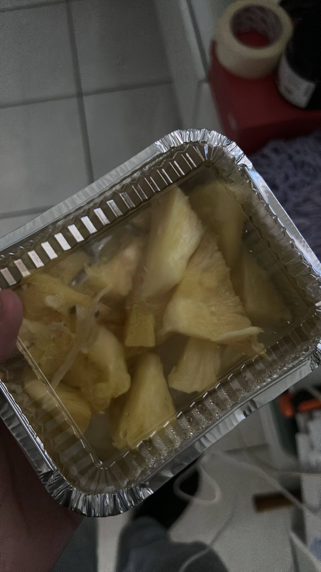 Ananas frais en morceaux