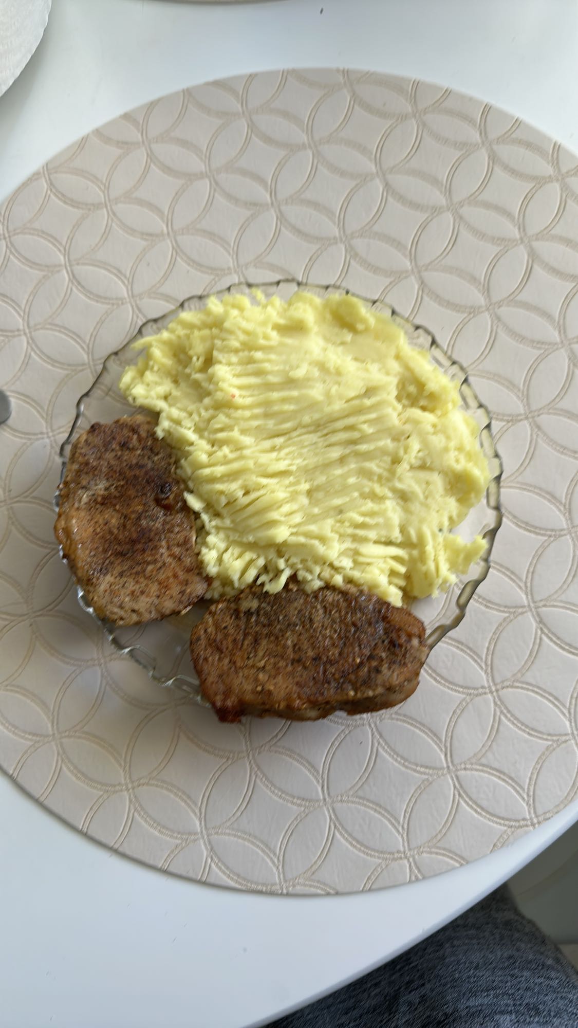 Mashed potatoes & pork