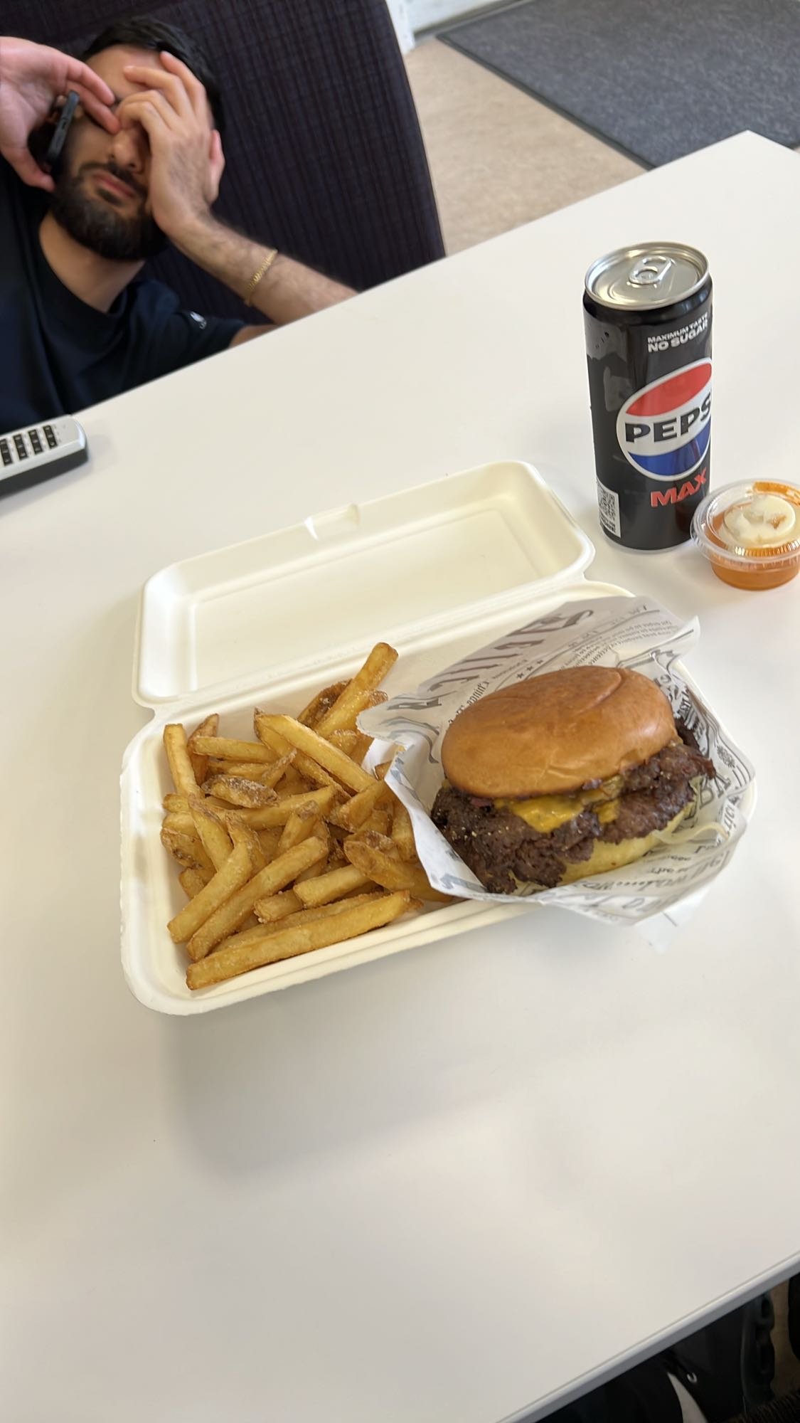 Hamburgare med pommes