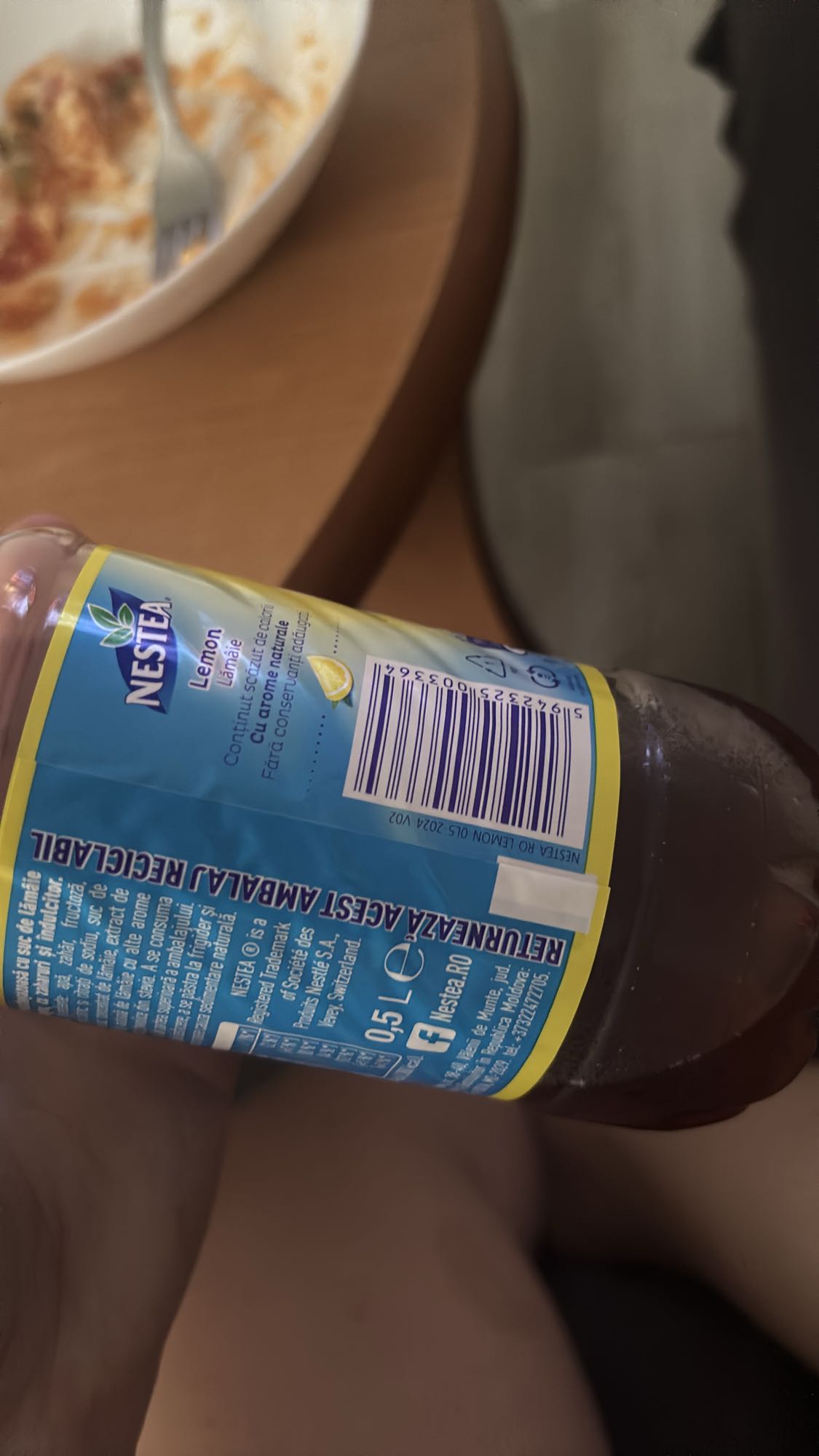 Paste cu sos și Nestea