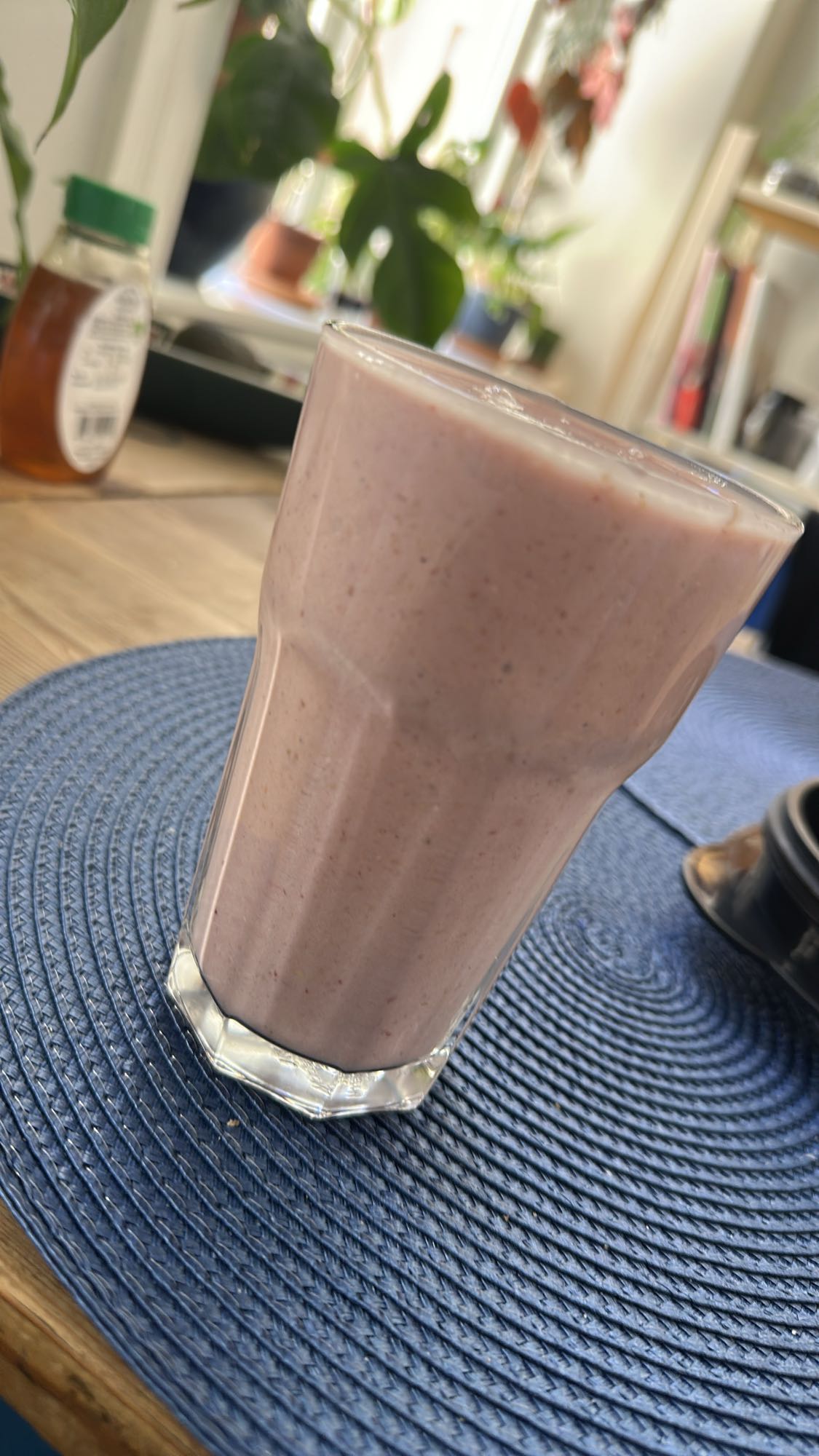 Bärsmoothie med yoghurt