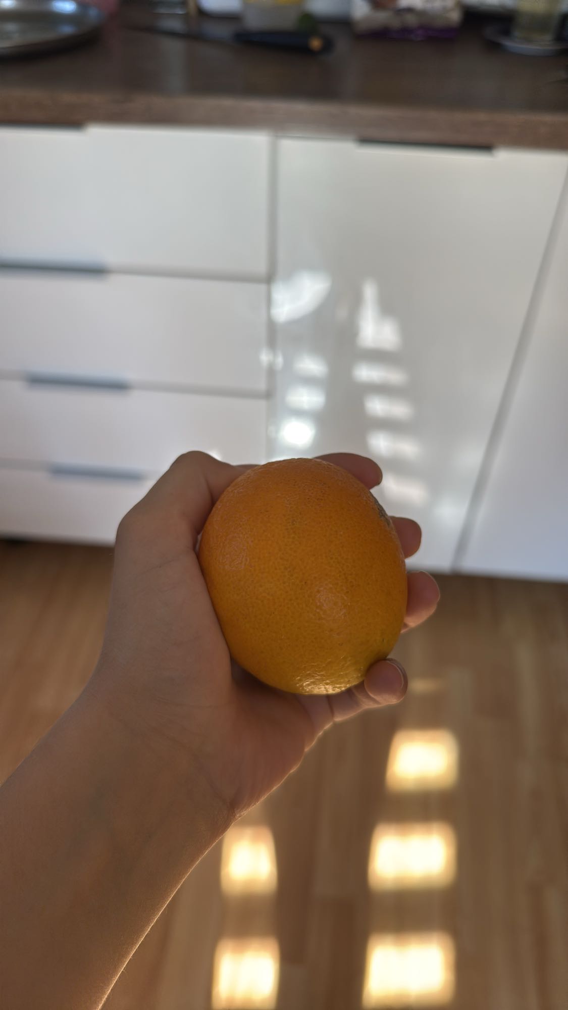 Portocală întreagă