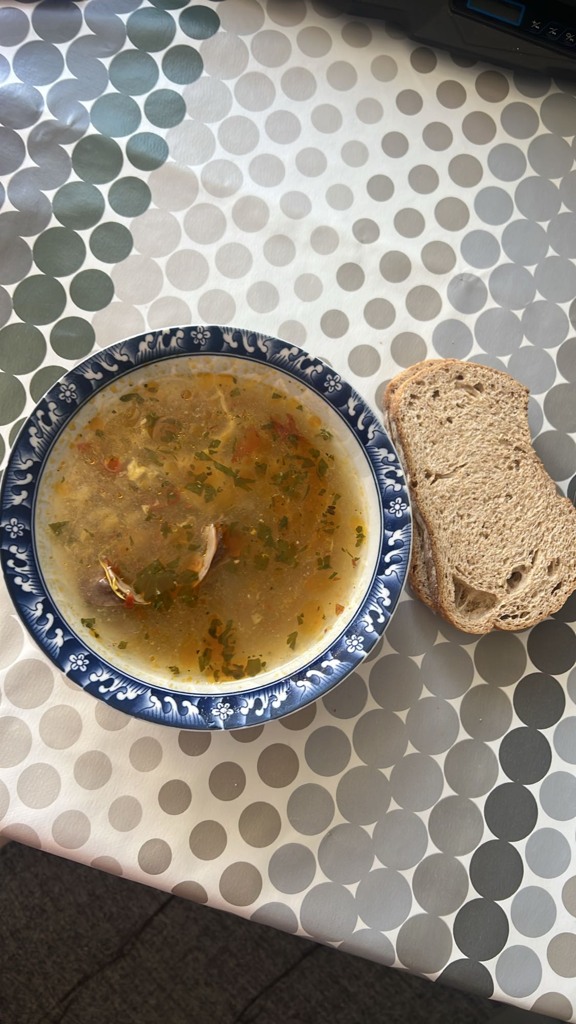 Supă de pui cu pâine