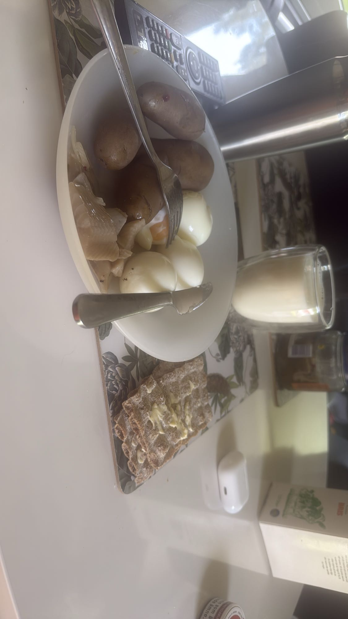 Ägg och sill frukost