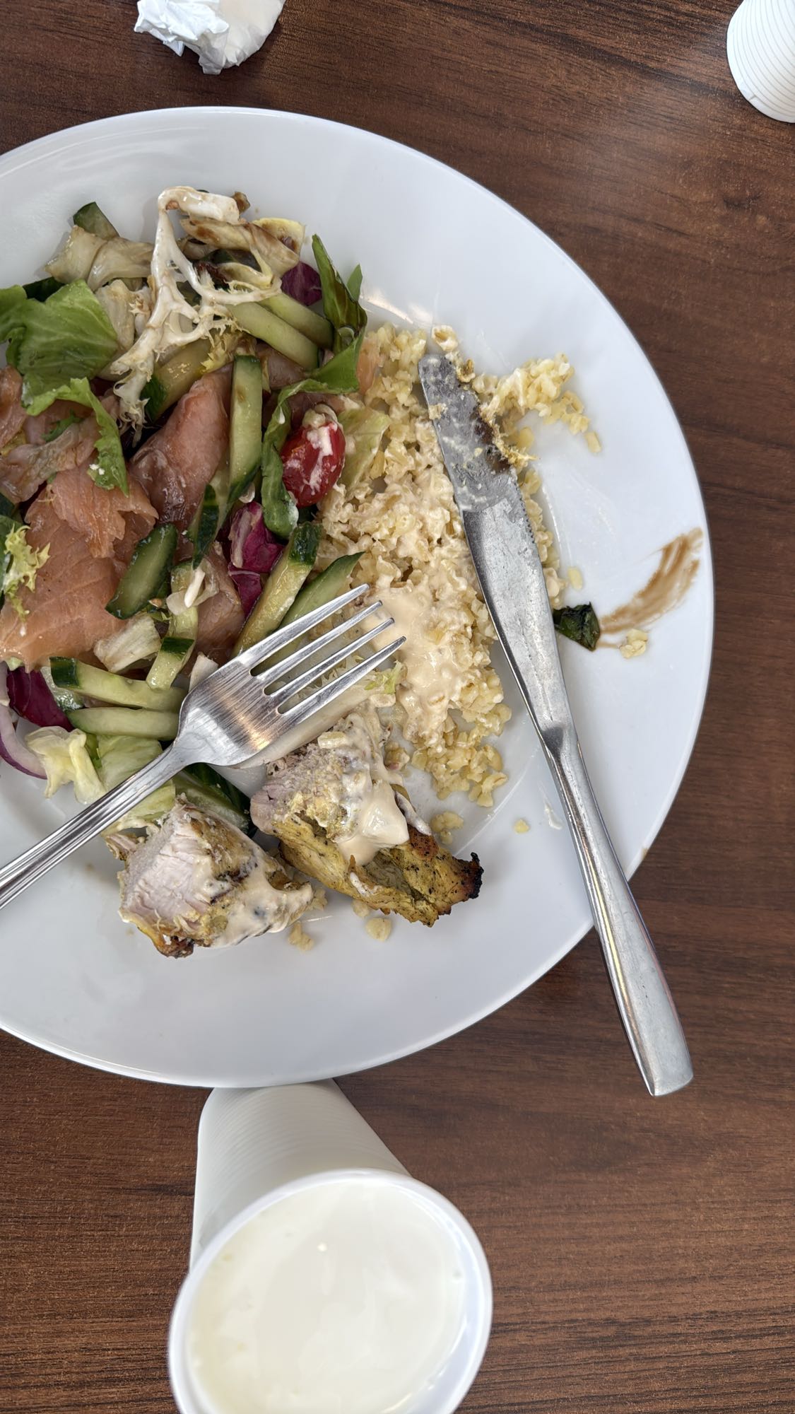 Pui cu salată și bulgur