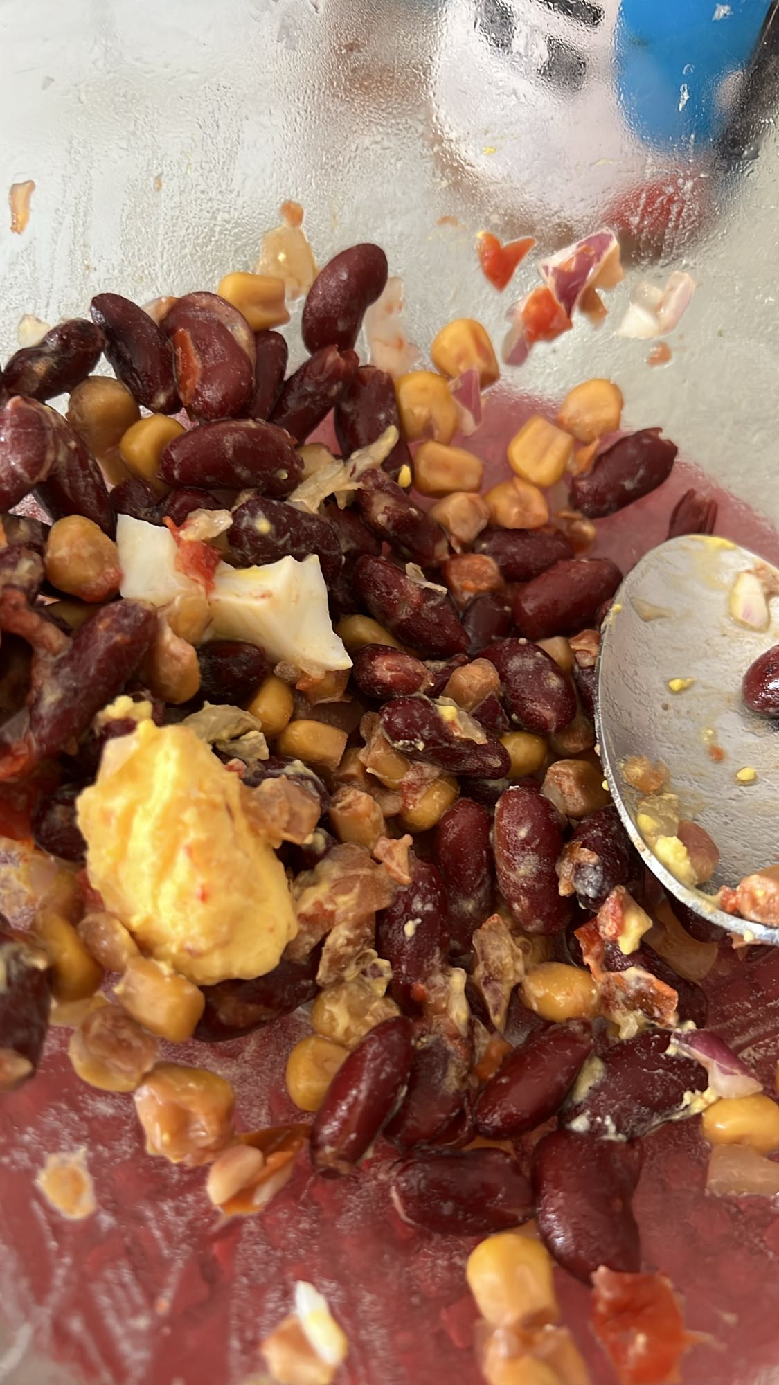 Salade haricots œuf maïs