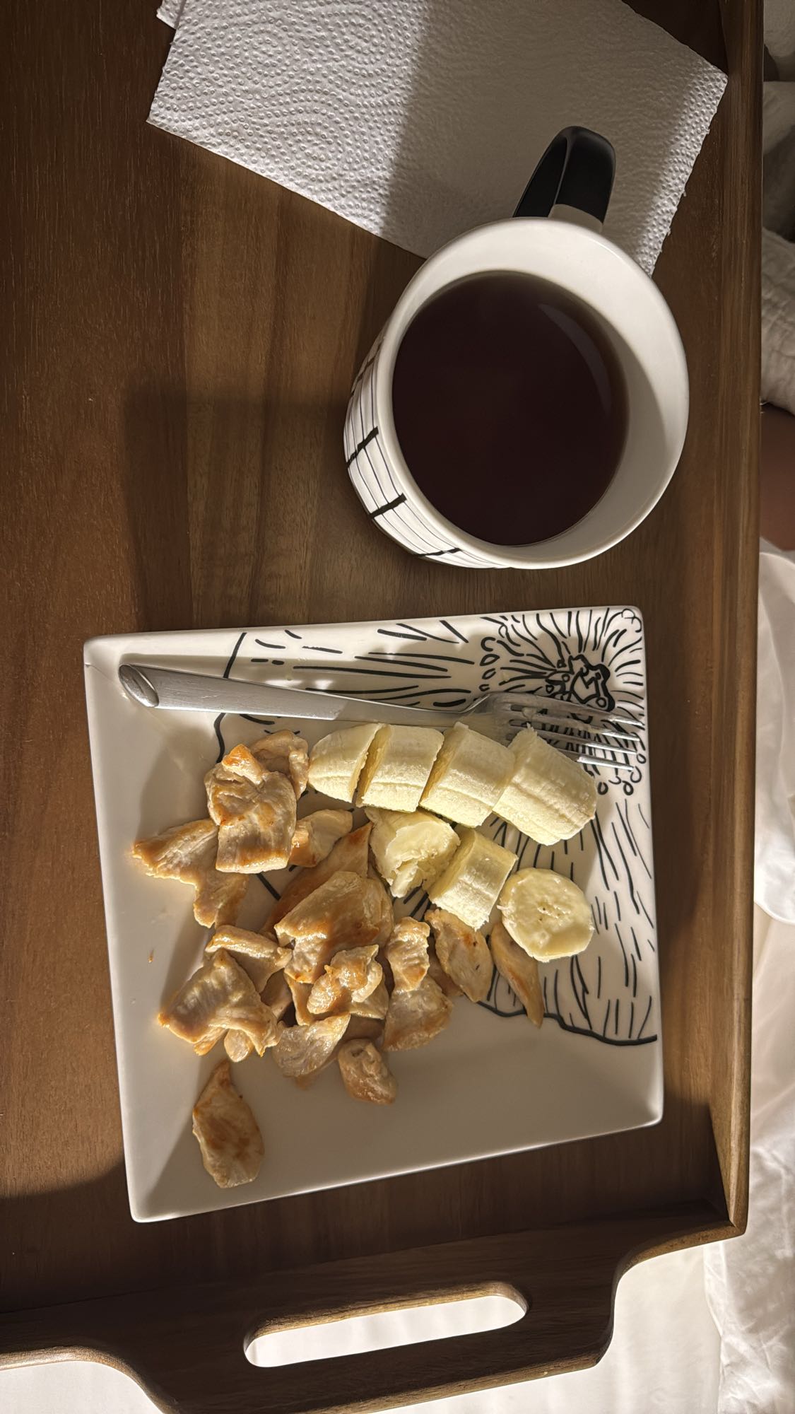 Pollo, plátano y té