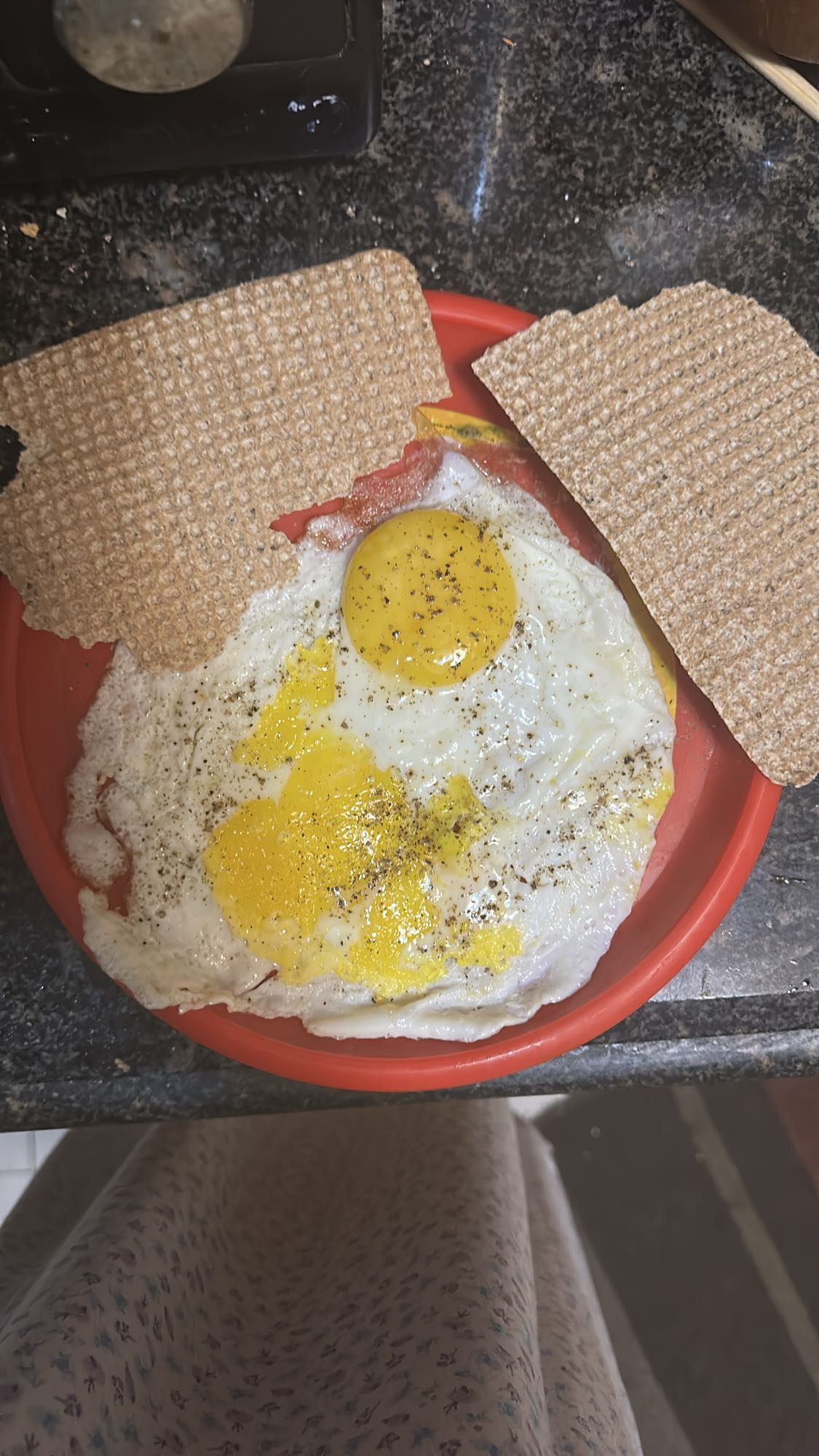 Eggs with crispbread