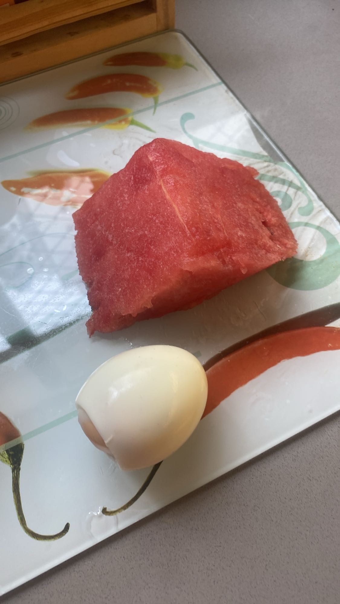 Melancia e ovo cozido