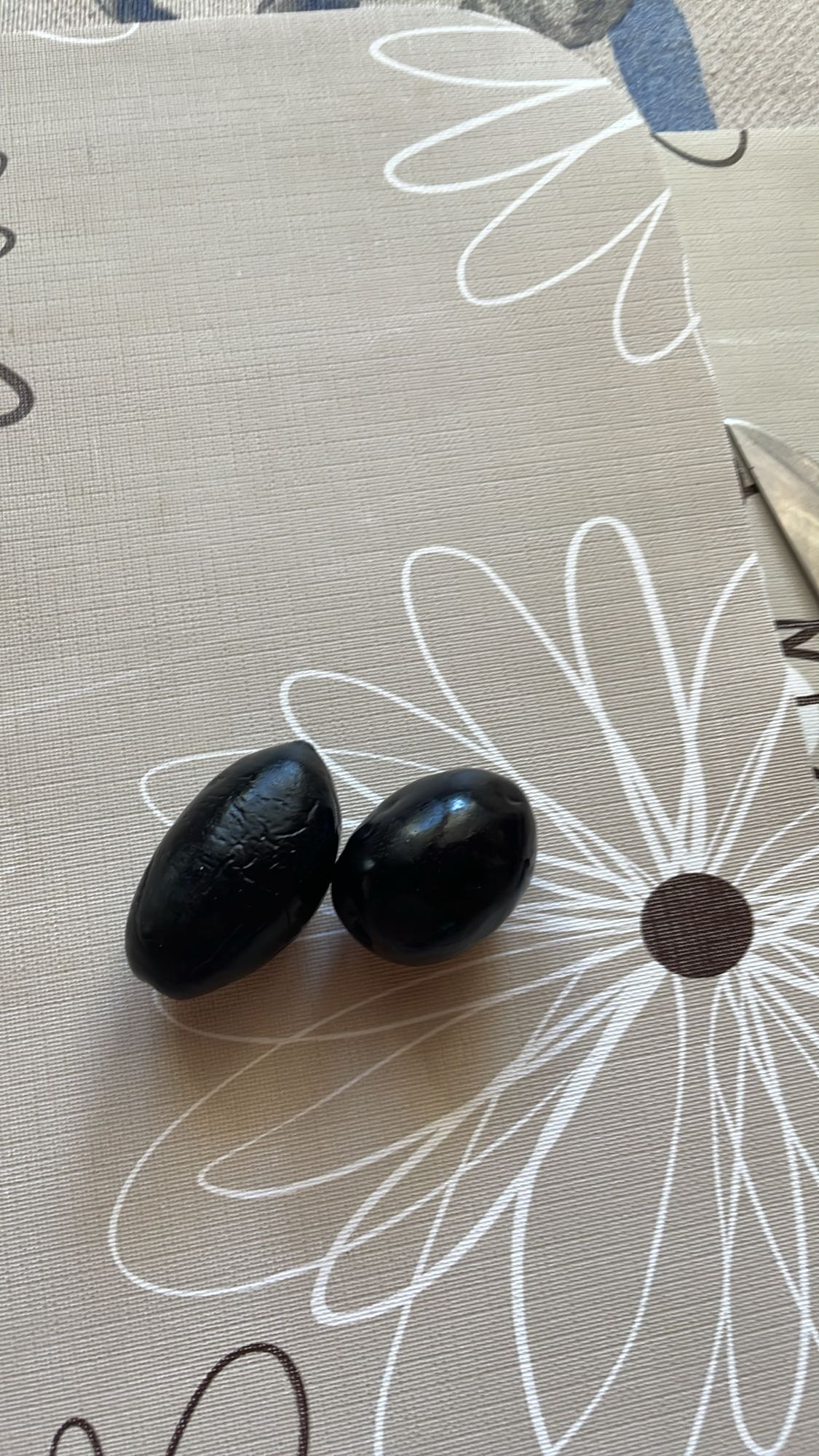 Măsline negre simple