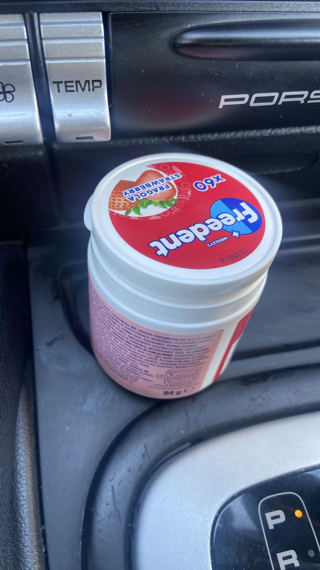 Strawberry Chewing Gum