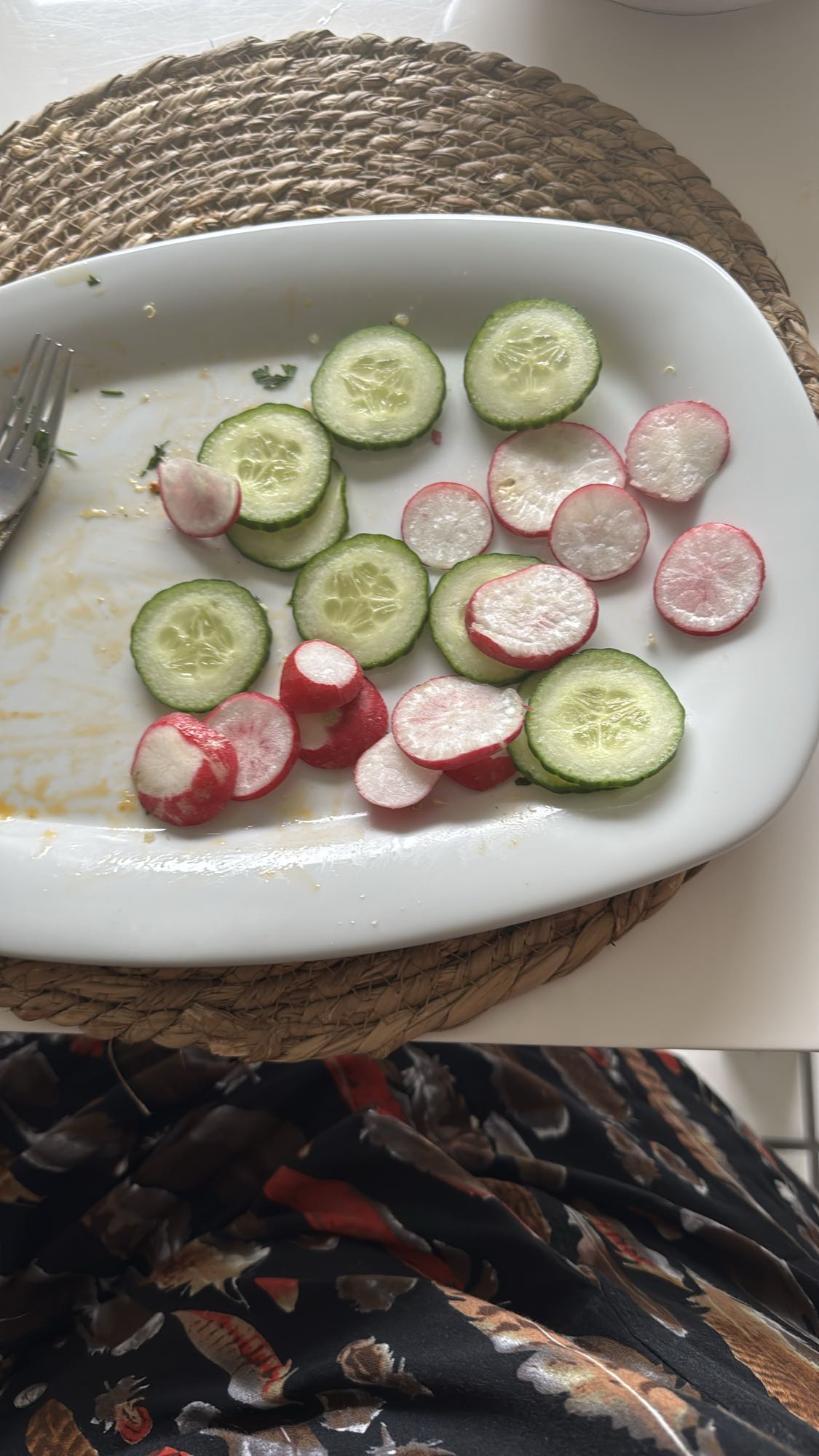 komkommer radijs salade