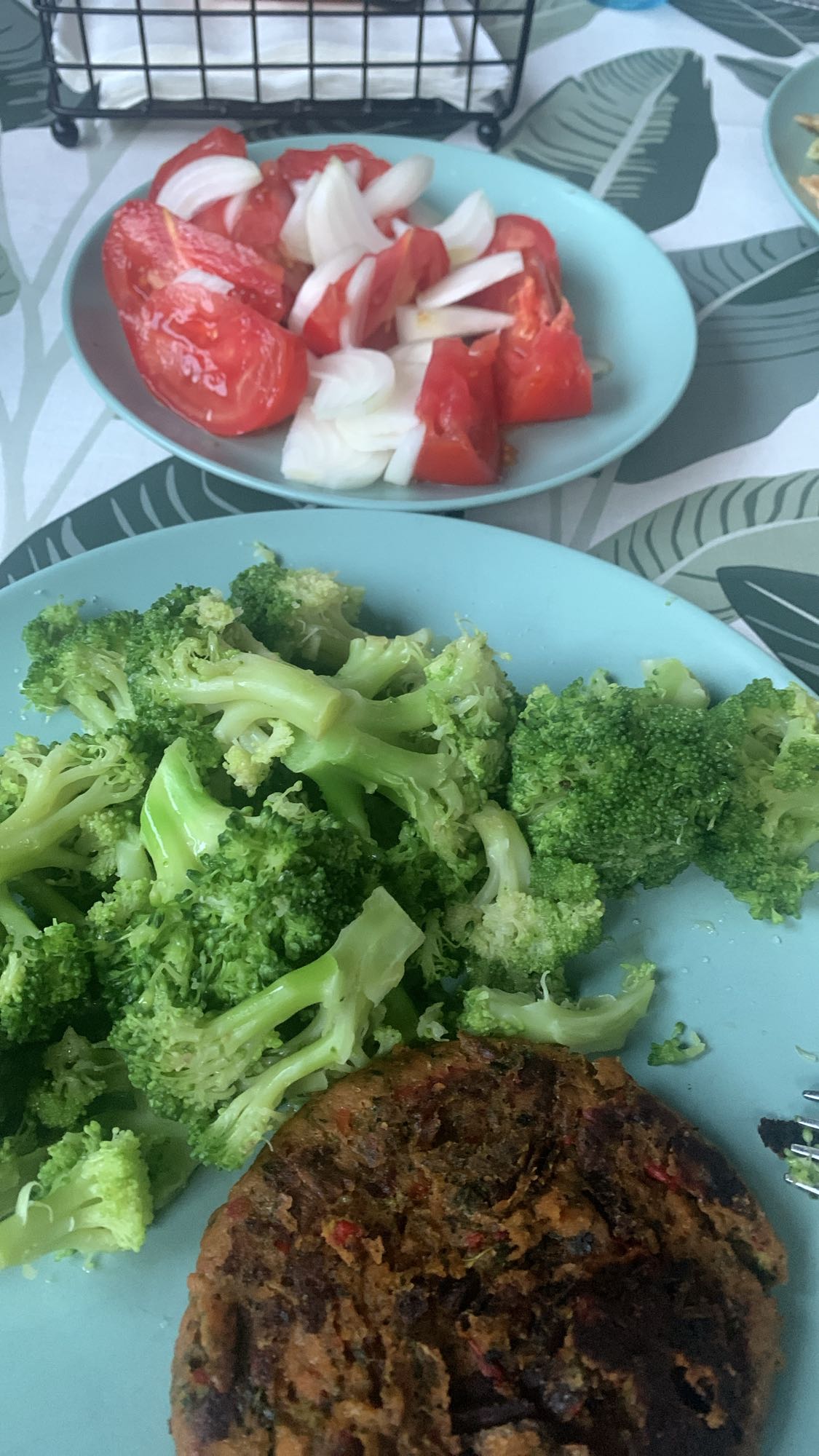 Hamburguesa vegetal con brócoli