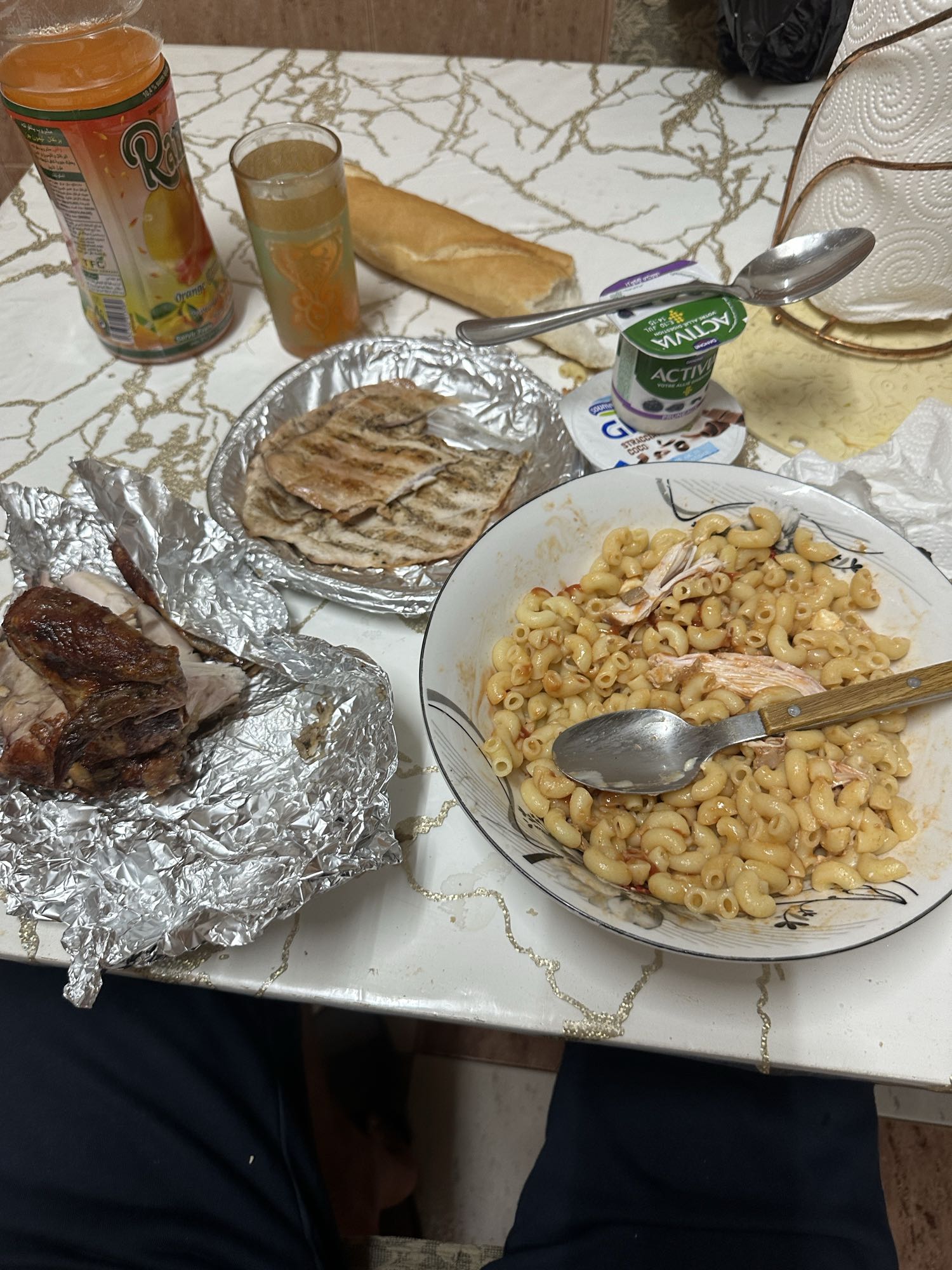 Poulet, pâtes et yaourt