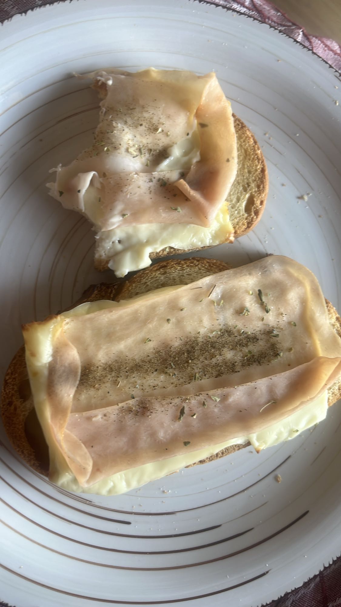 Tostadas de jamón y queso