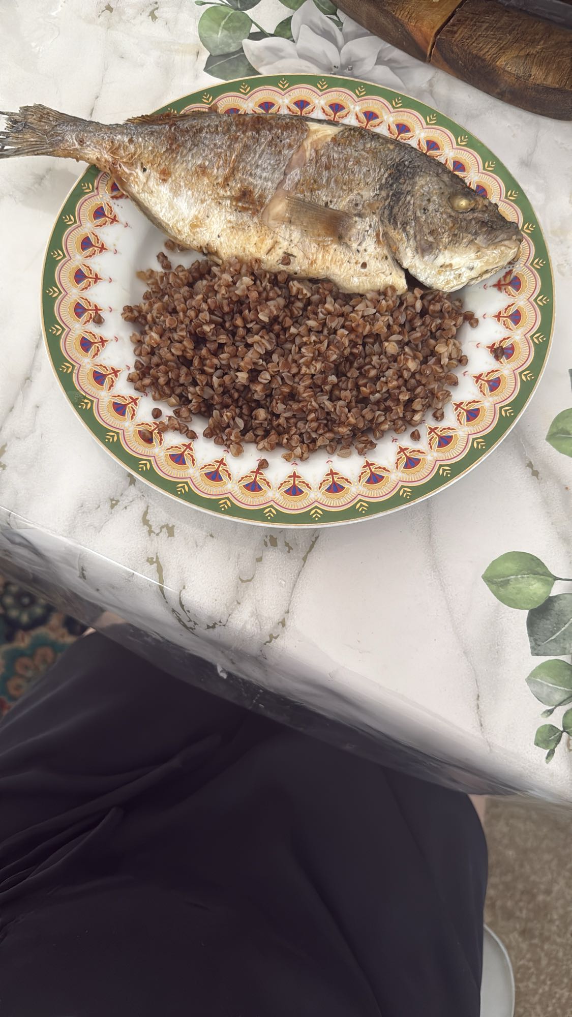 Гречка с жареной рыбой