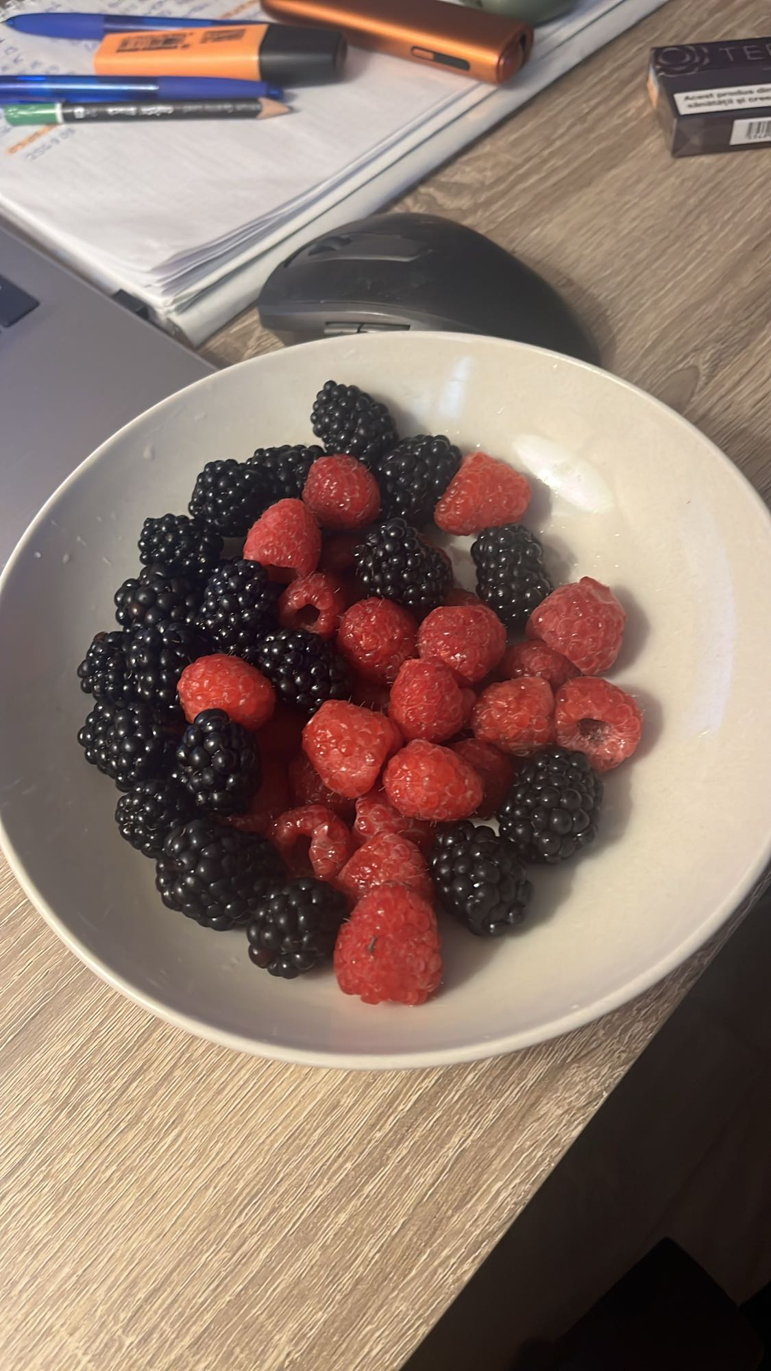 Fructe de pădure proaspete