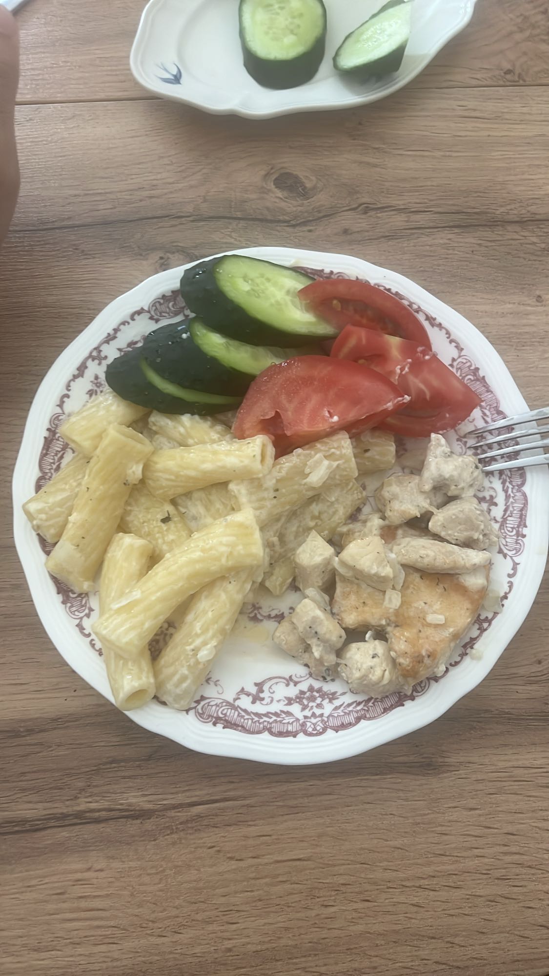 курица с макаронами и овощами