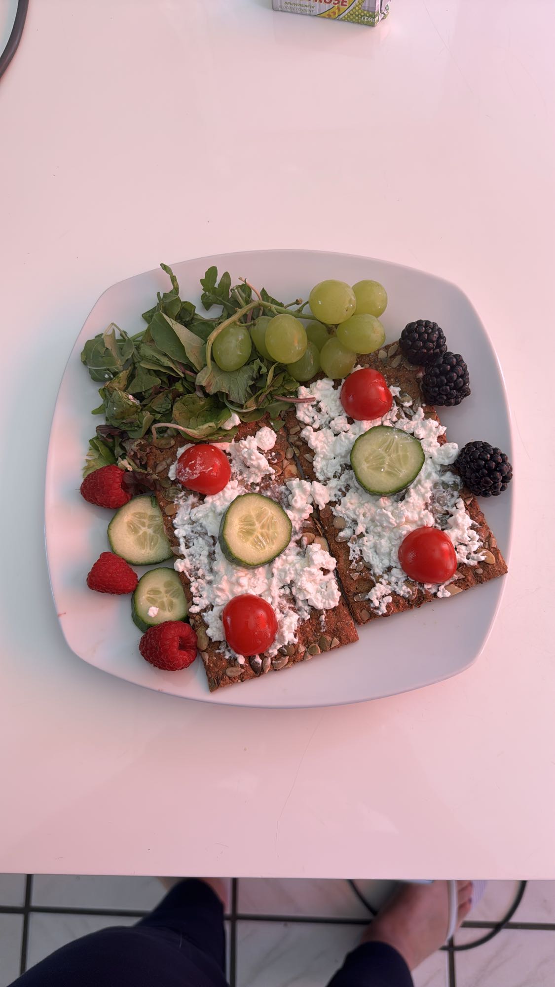 Knäckebröd met fruit