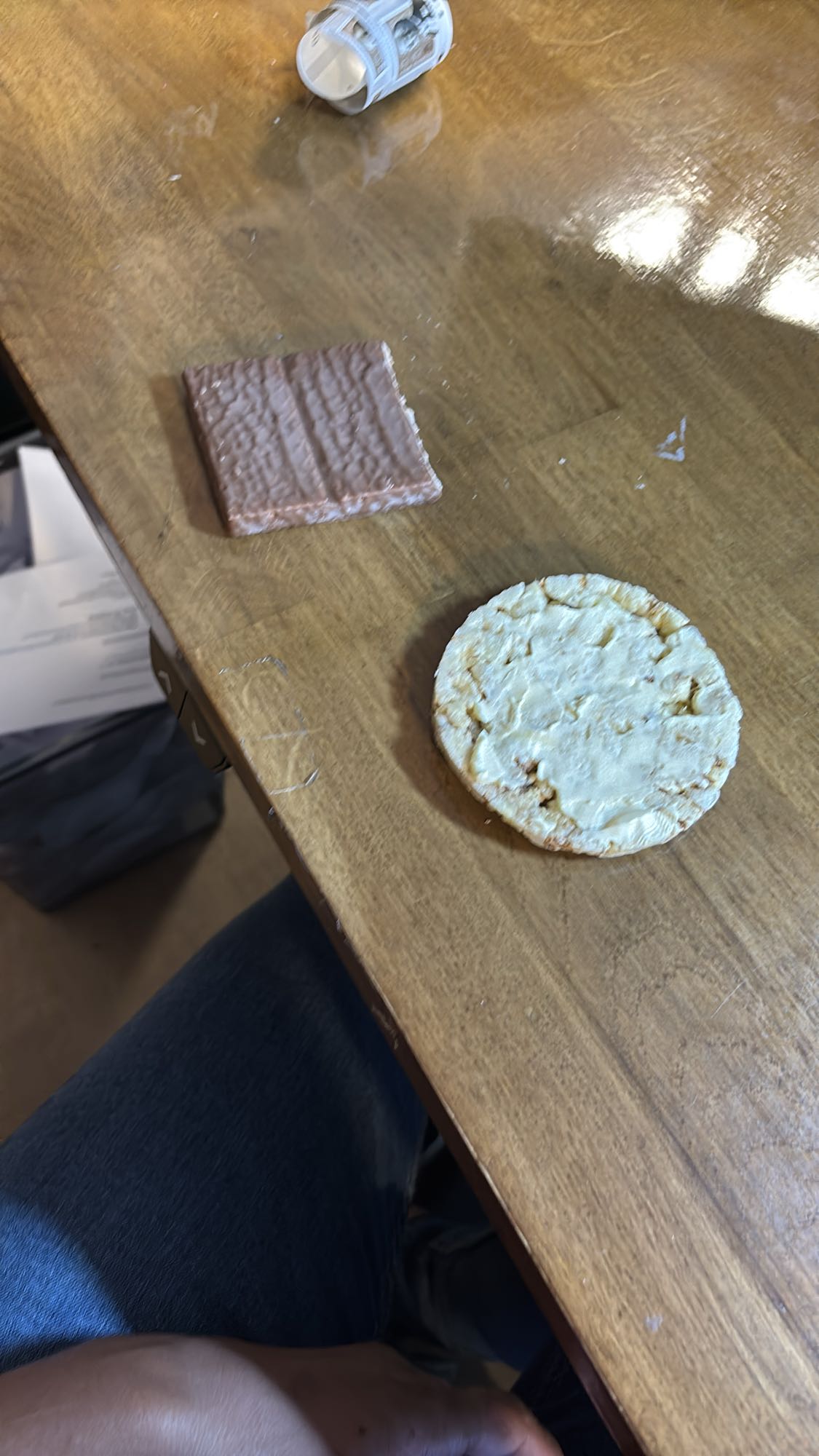 Riskaka och chokladbit