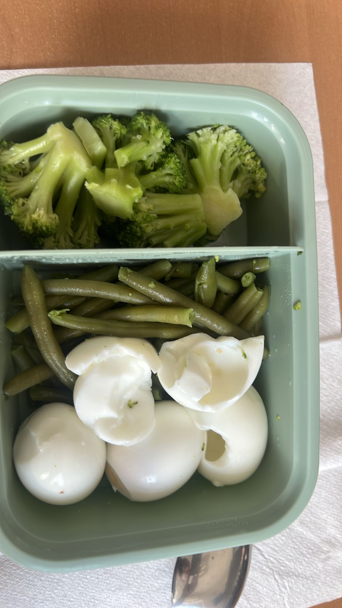 Yumurta ve Sebze Kutusu