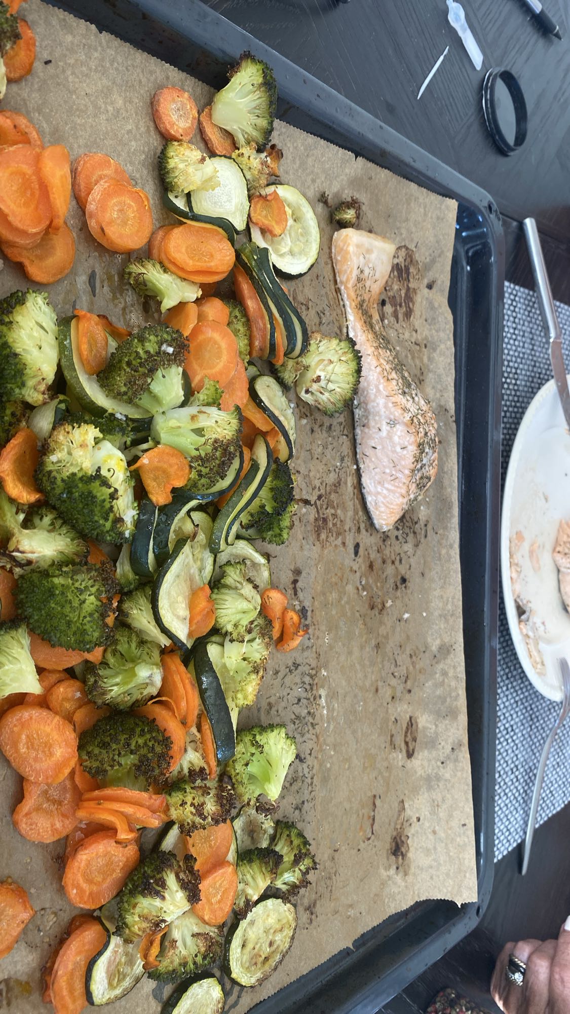 Zalm met geroosterde groenten