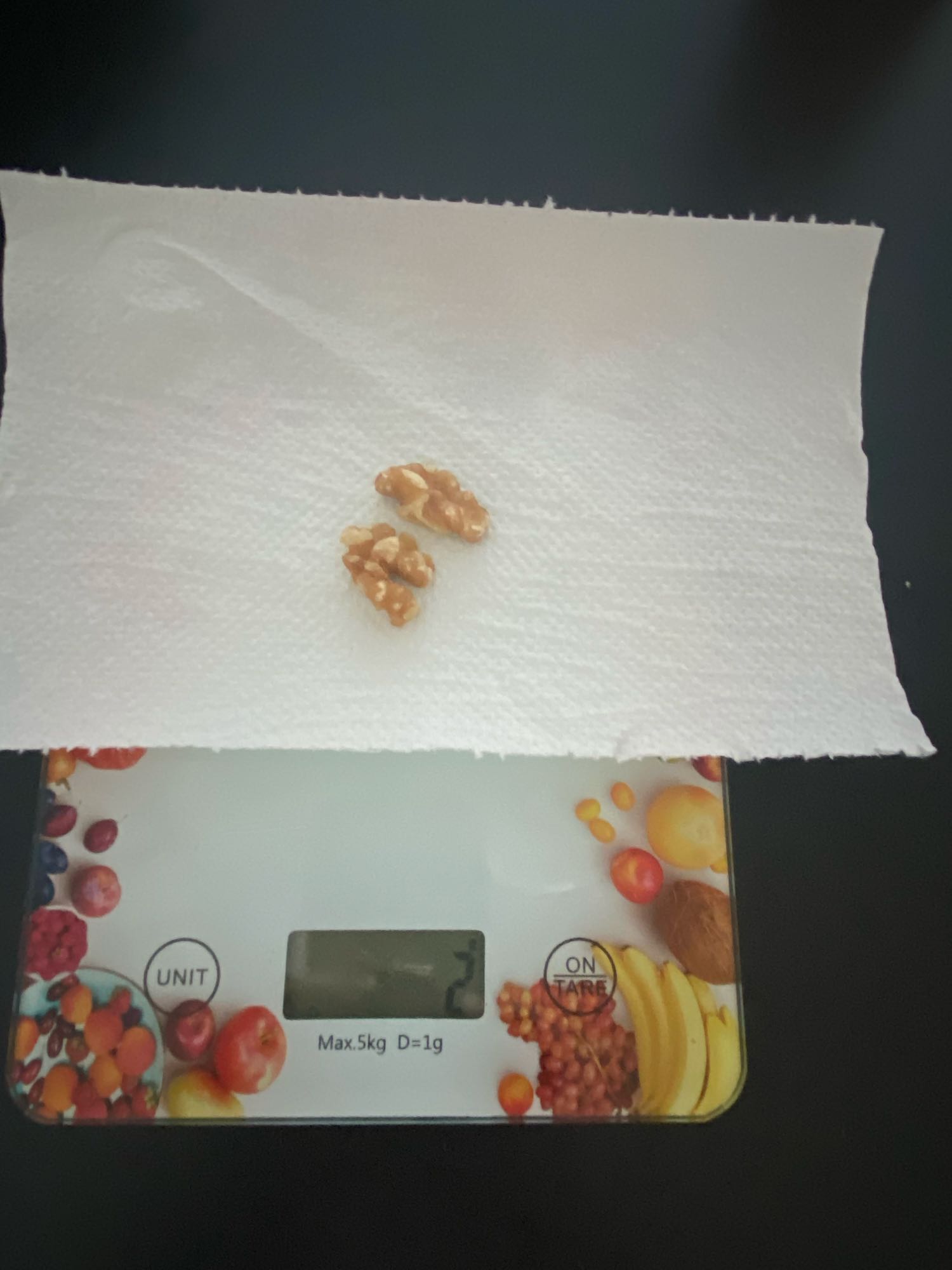 جوز على الميزان