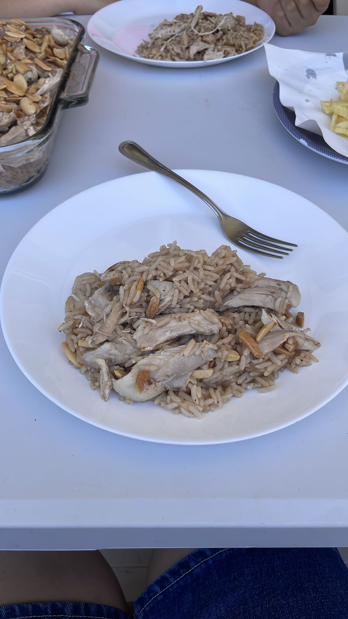Chicken rice with nuts