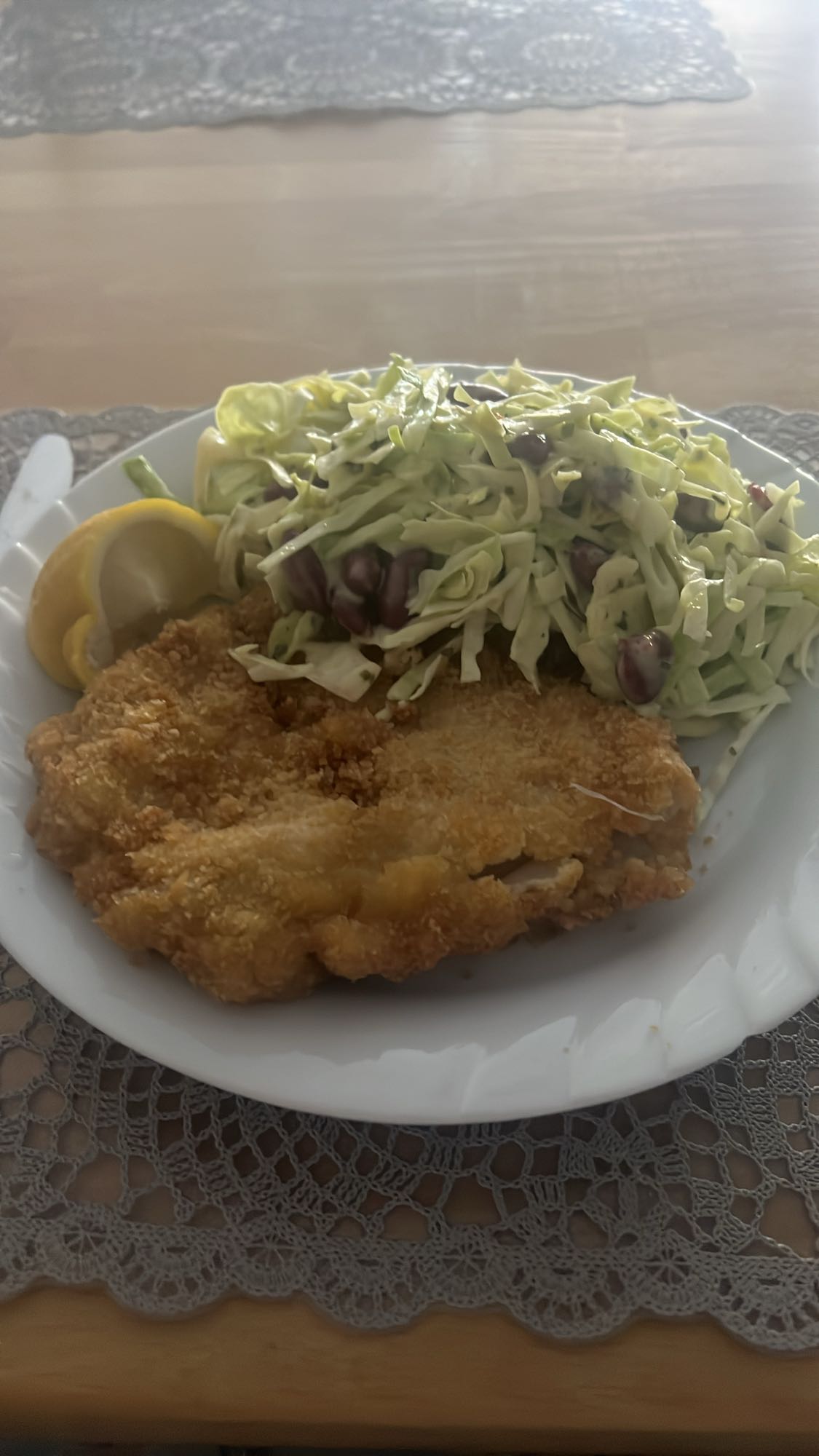 Schnitzel mit Krautsalat