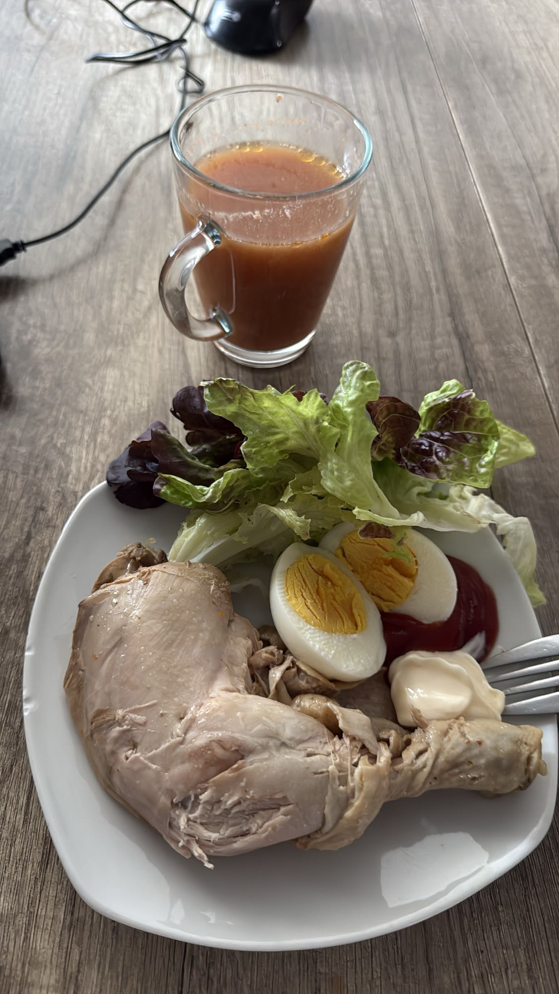 Kurczak z jajkiem i sokiem