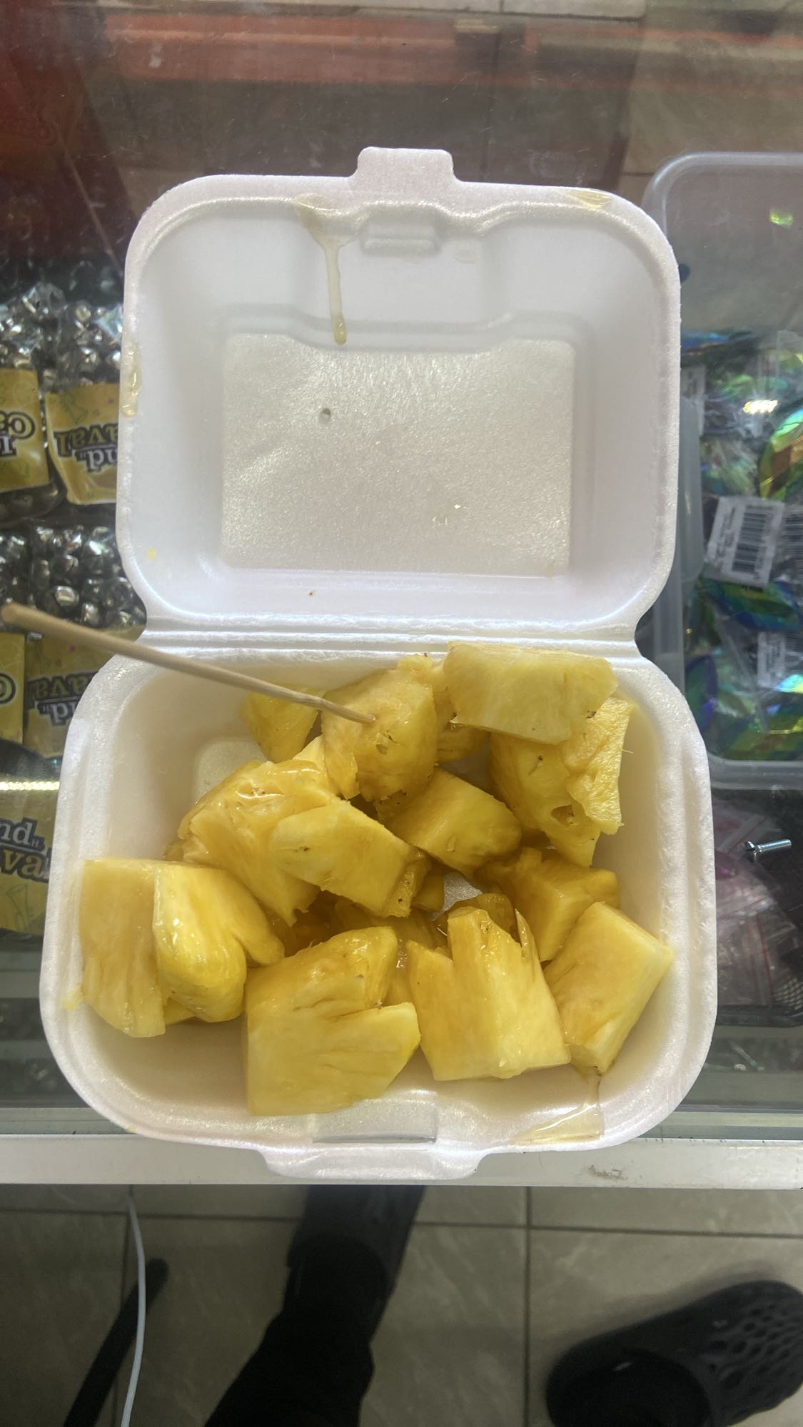 piña fresca en trozos