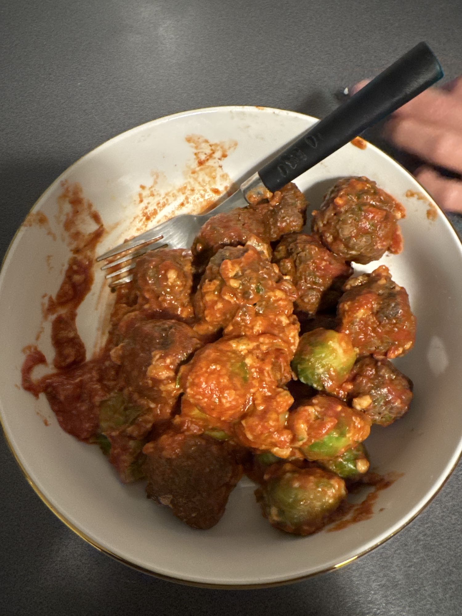 Köfte und Rosenkohl mit Sahnesoße