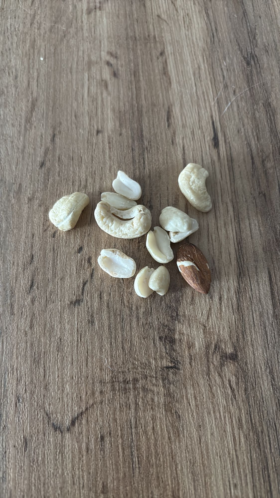 горсть орехов