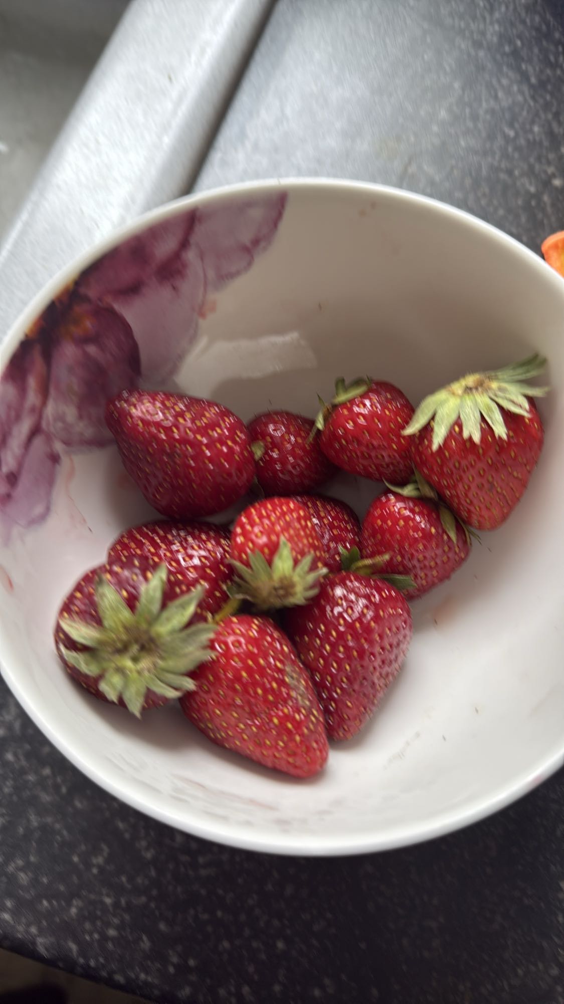 Aardbeien in een kom