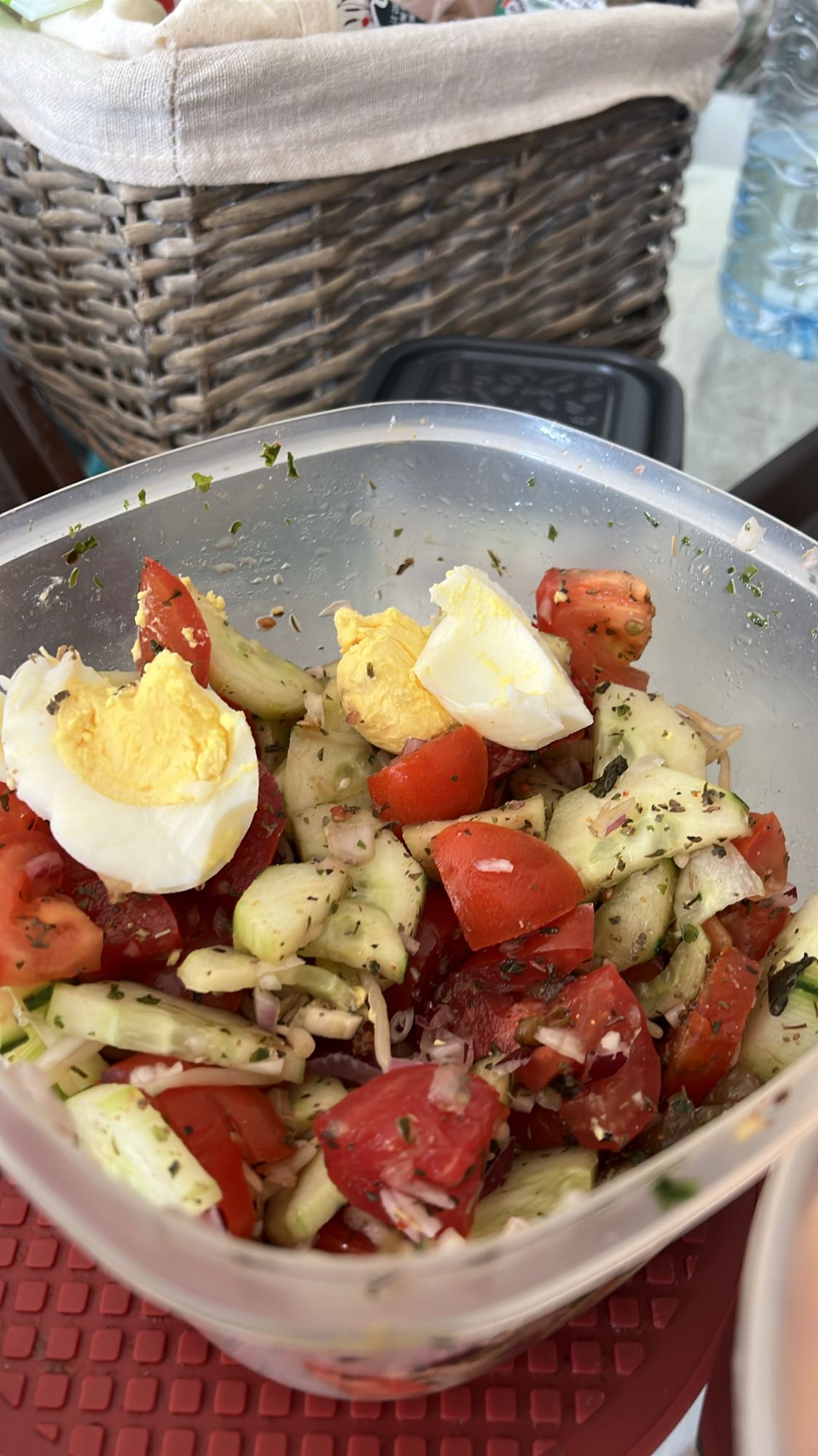 Salade œuf et légumes