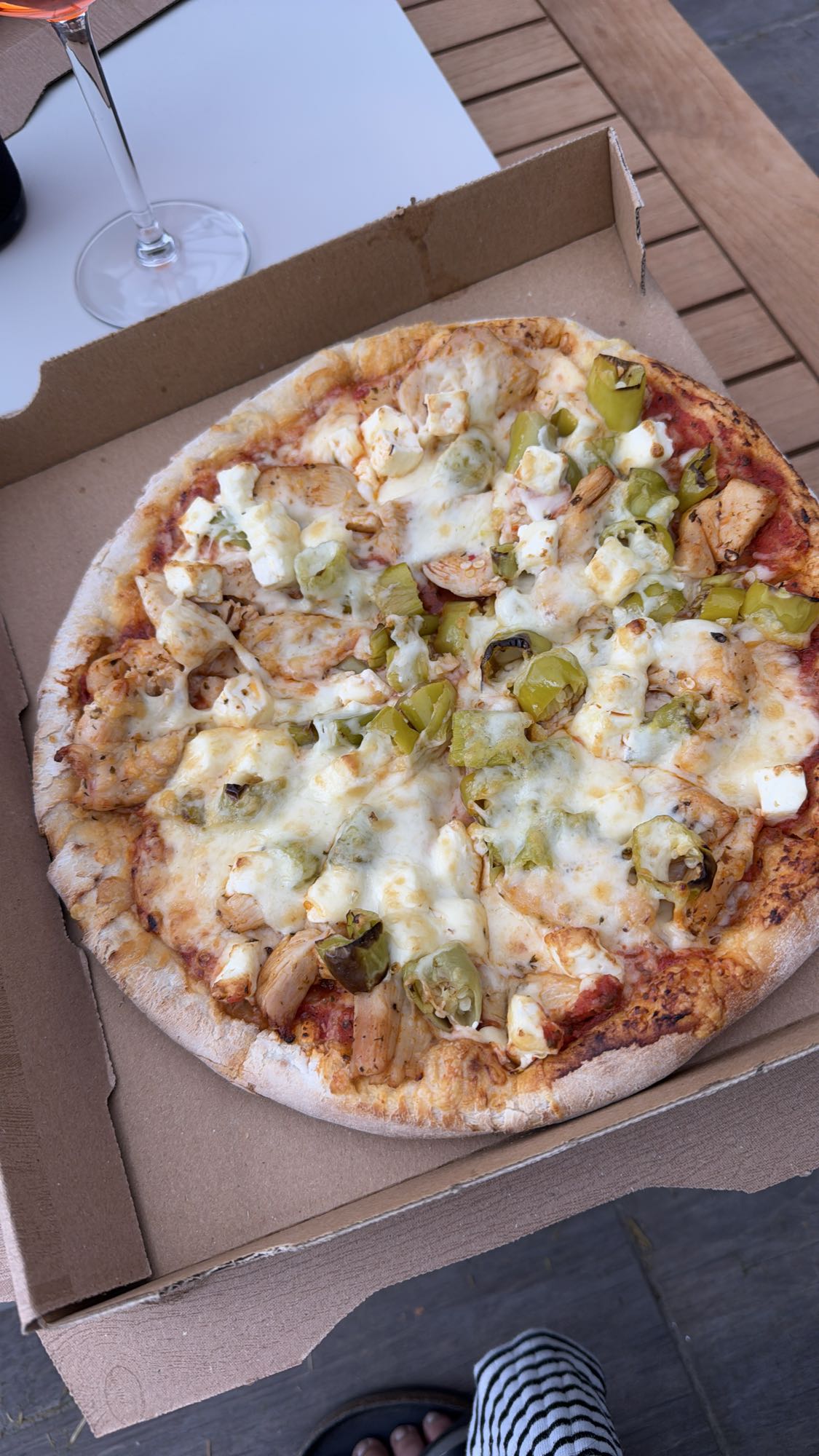 Hähnchen-Gemüse-Pizza