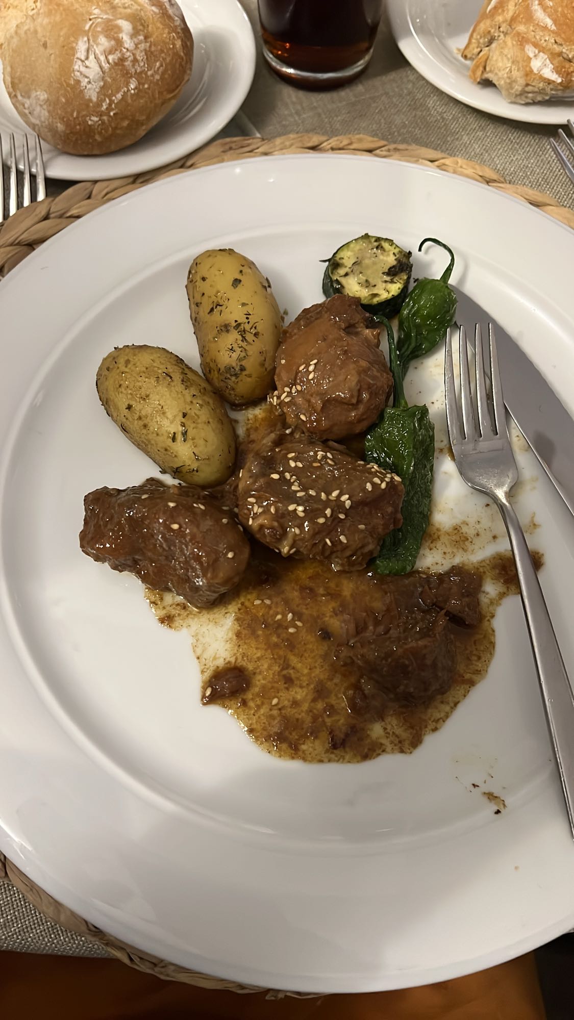 Carne guisada con papas