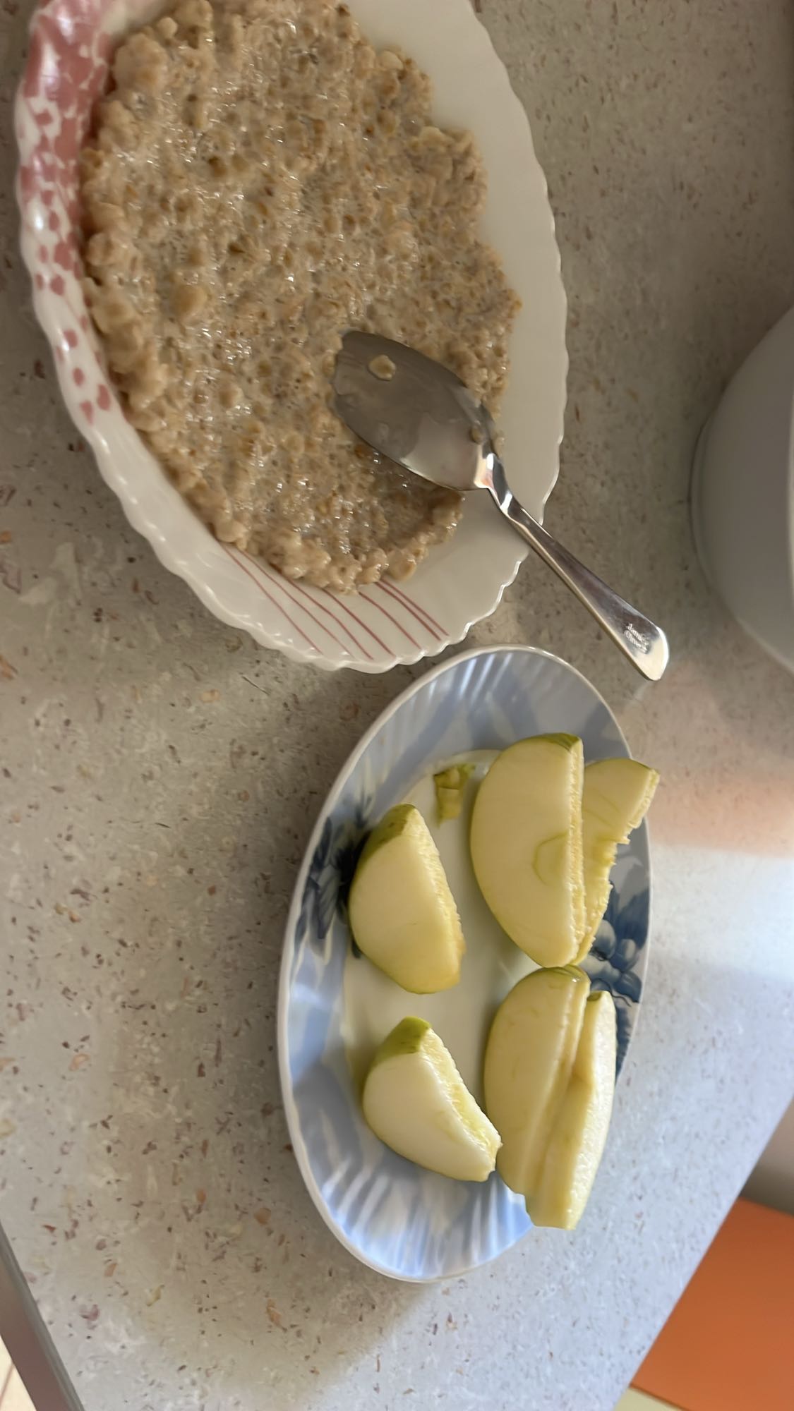 Terci de ovăz cu măr